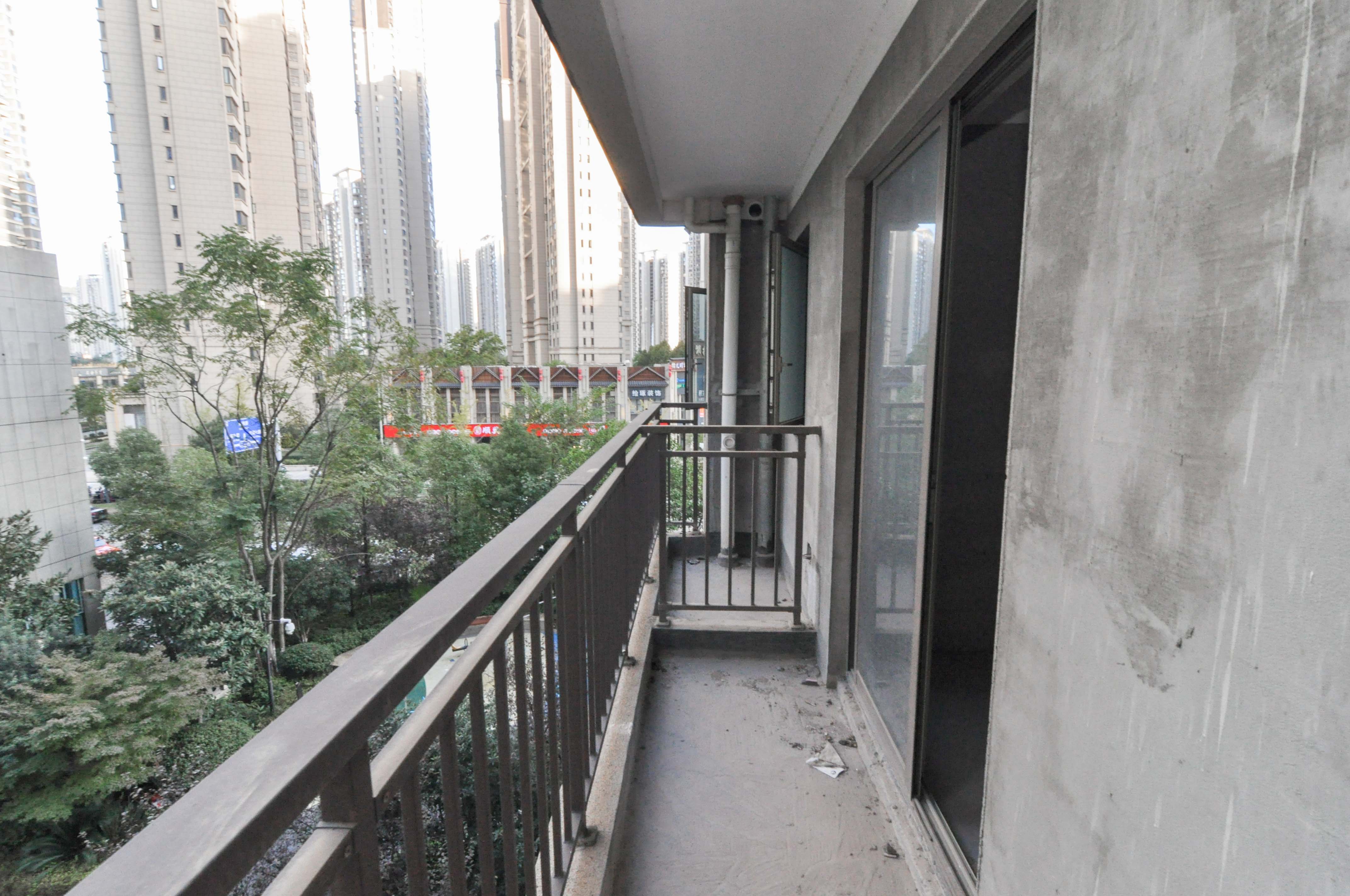 梅溪湖金茂湾 4室2厅2卫 160.00万 梅溪湖金茂湾 4室2厅2卫 160.00万其他