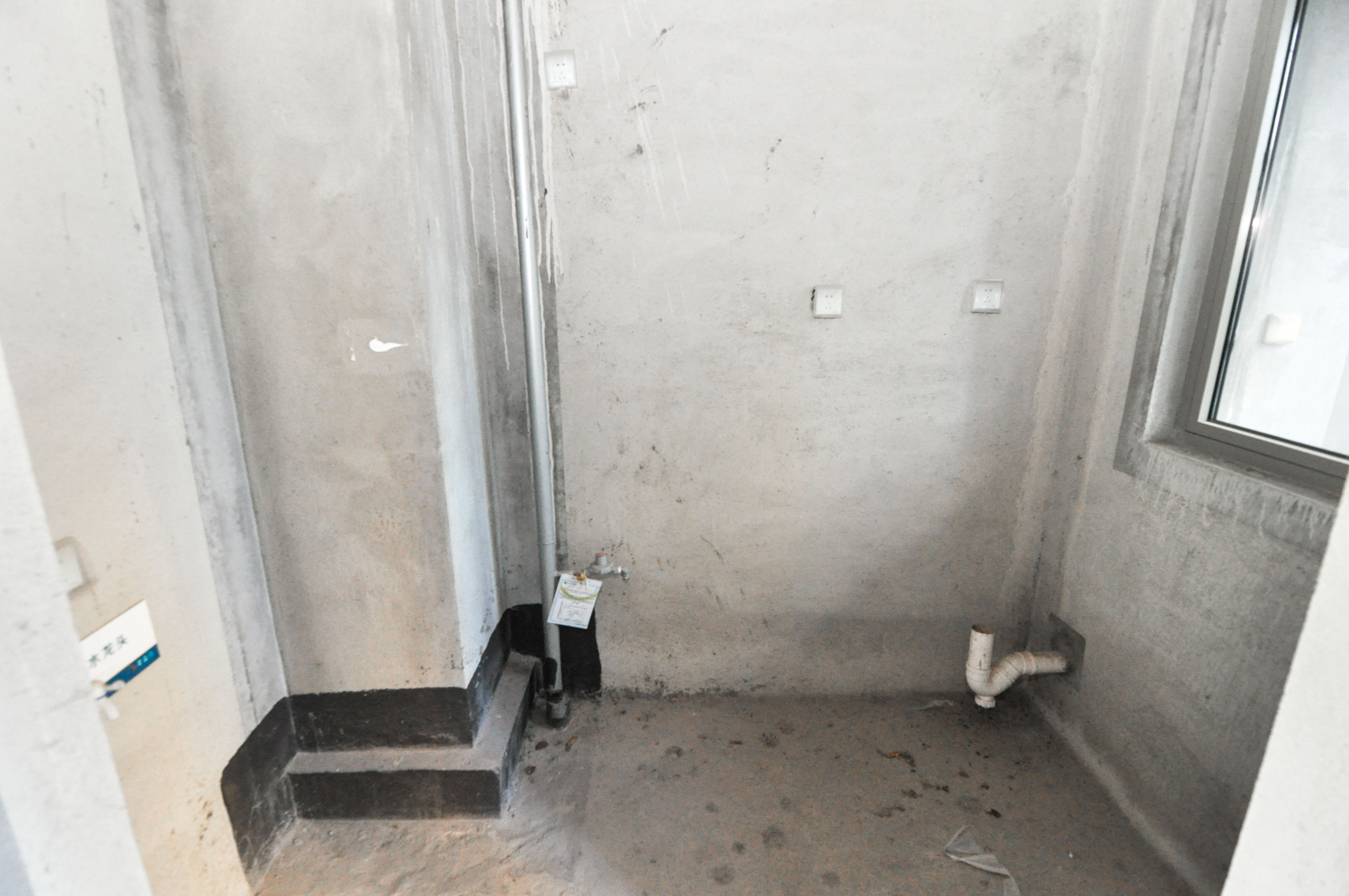 梅溪湖金茂湾 4室2厅2卫 160.00万 梅溪湖金茂湾 4室2厅2卫 160.00万其他