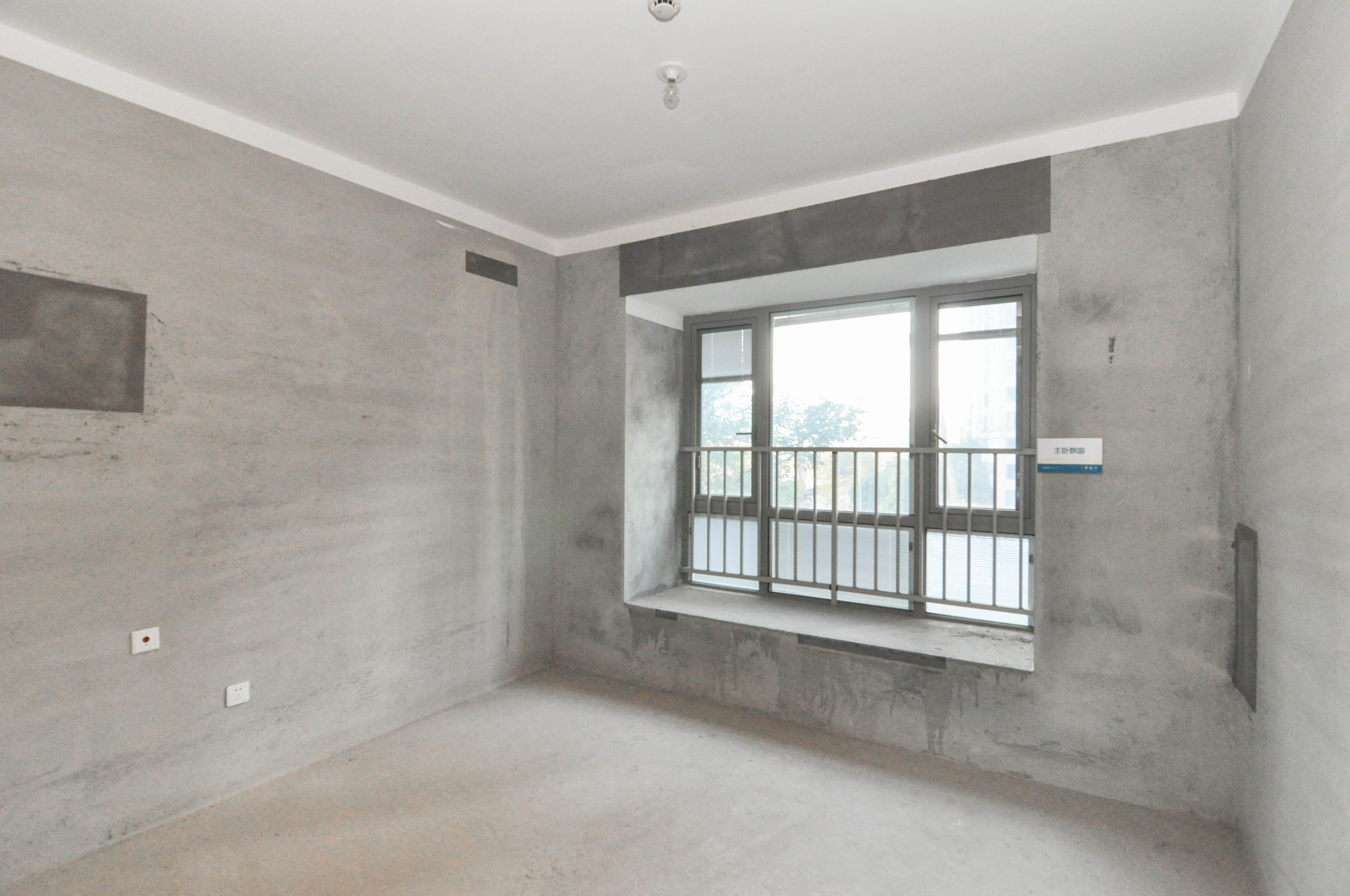 梅溪湖金茂湾 4室2厅2卫 160.00万 梅溪湖金茂湾 4室2厅2卫 160.00万其他