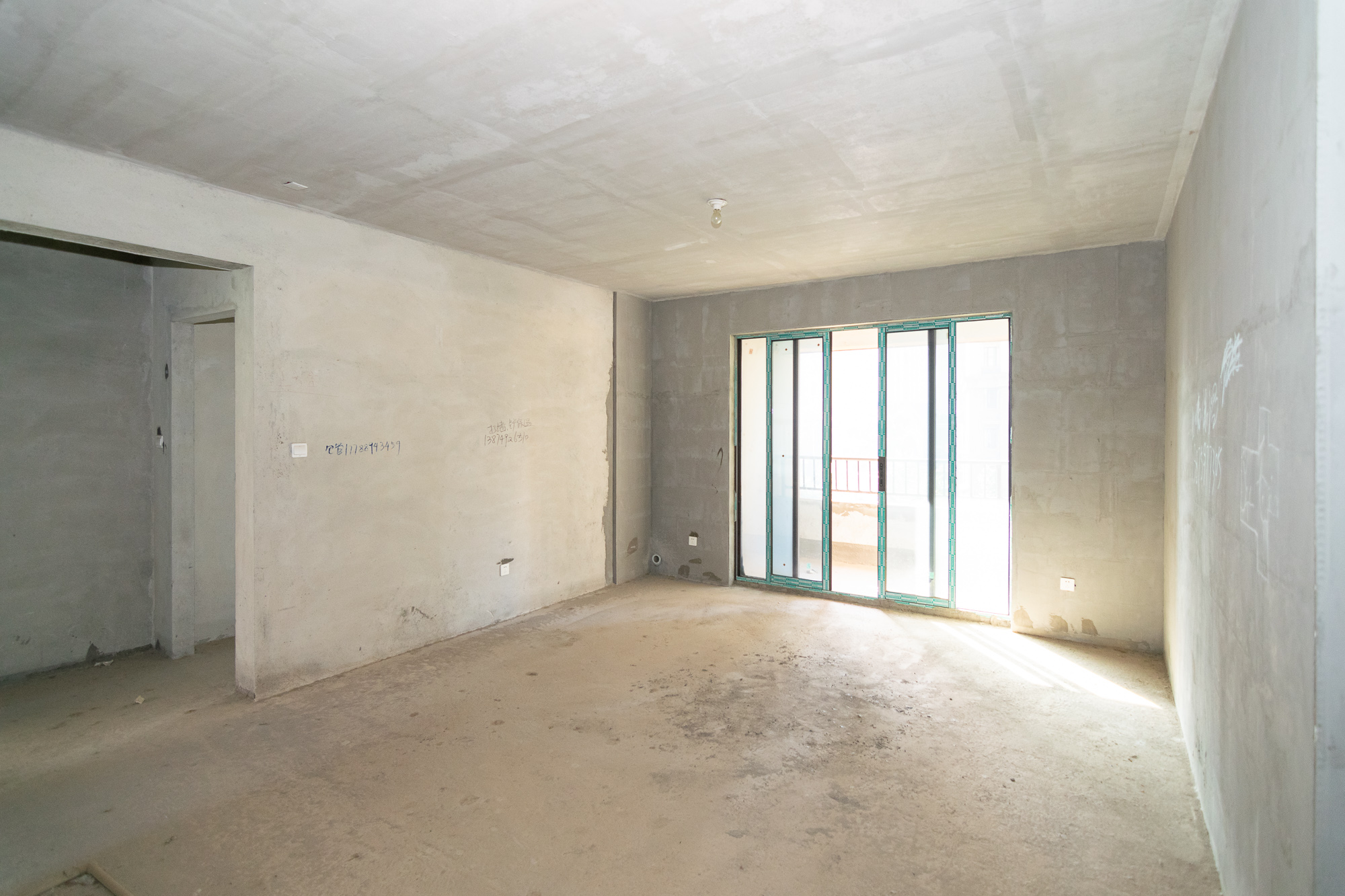 长房星珑湾 3室2厅2卫 95.0万 长房星珑湾 3室2厅2卫 95.0万客厅