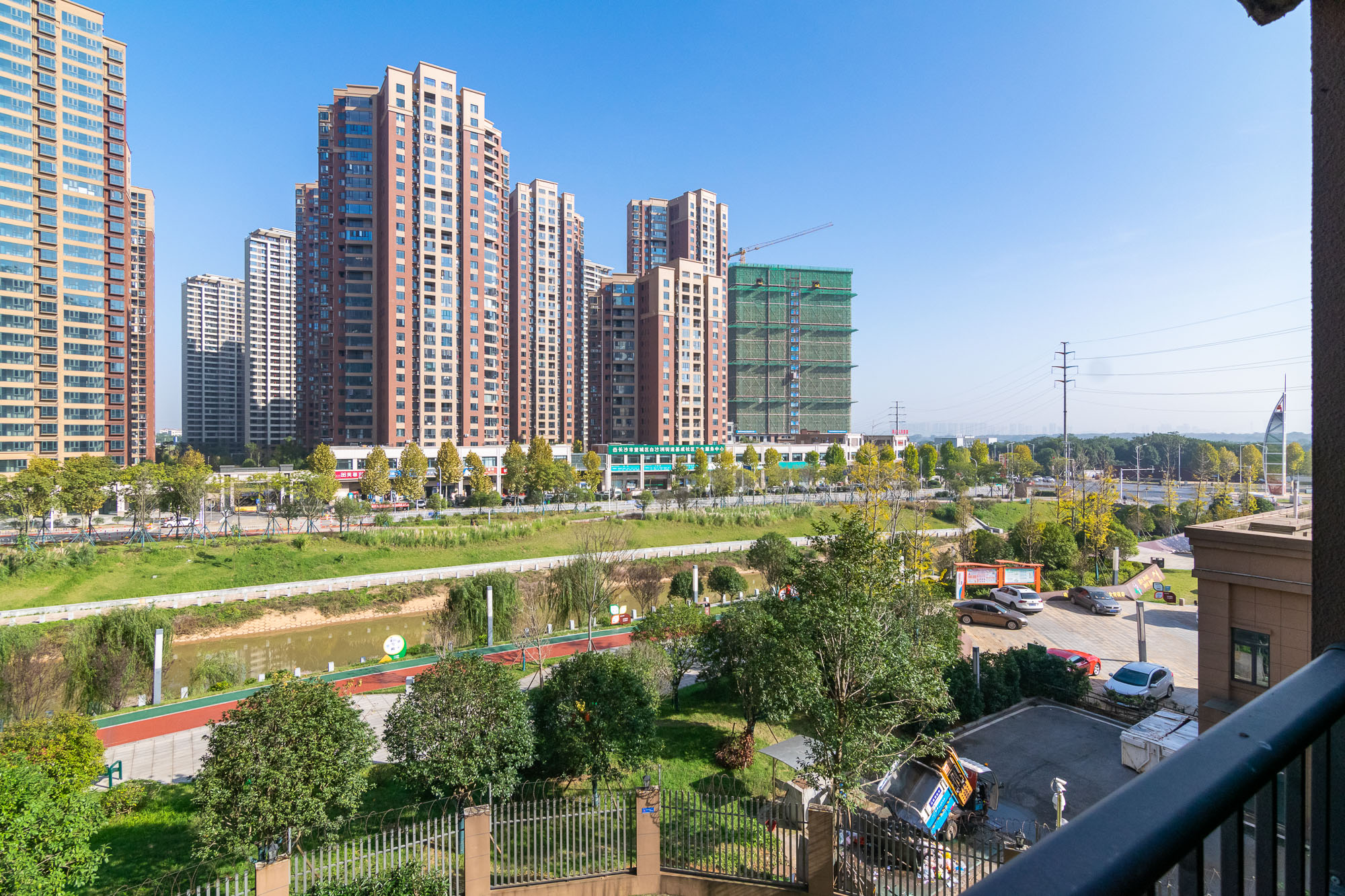 长房星珑湾 3室2厅2卫 95.0万 长房星珑湾 3室2厅2卫 95.0万其他