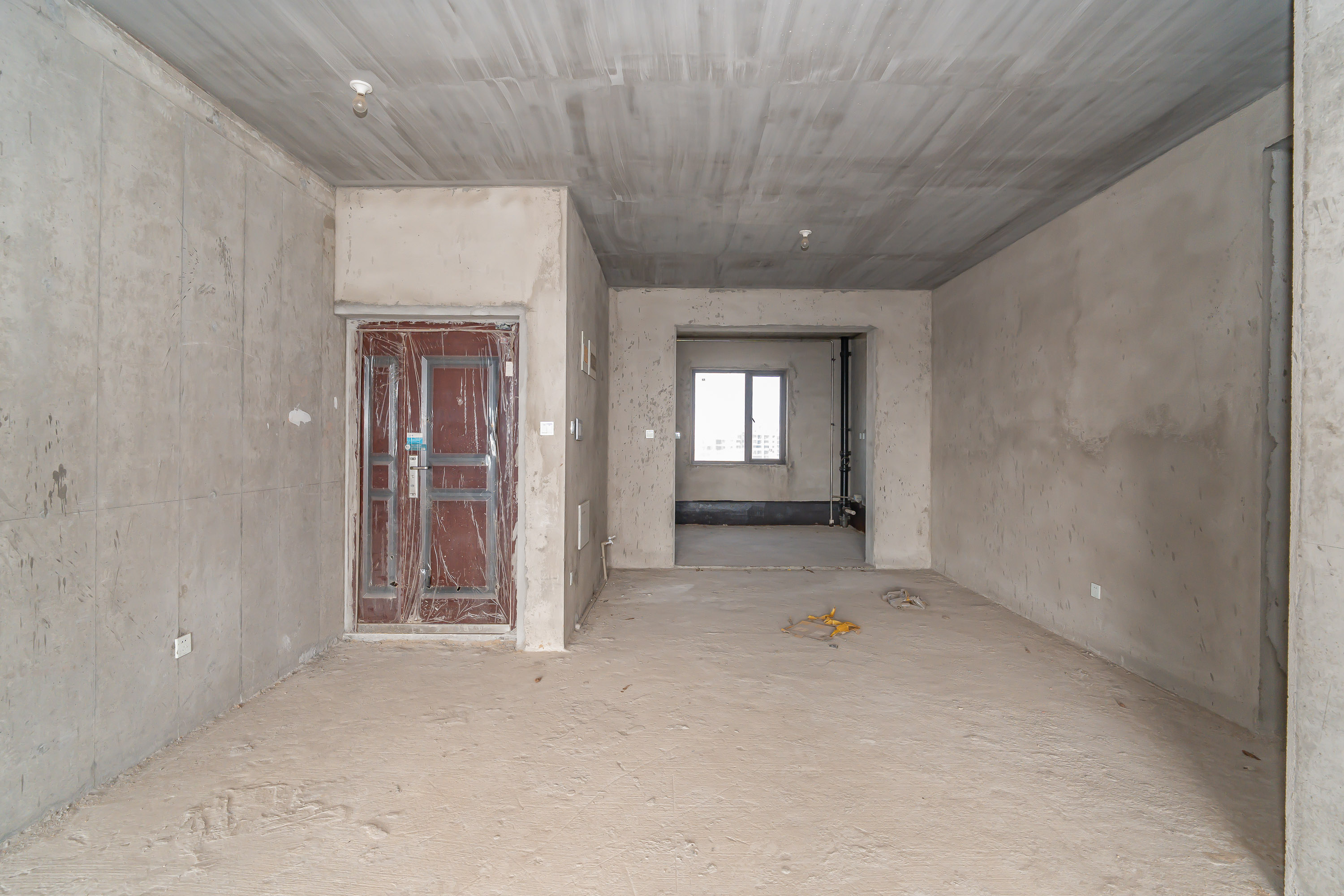 中国铁建洋湖苑  5室2厅2卫    216.8万客厅