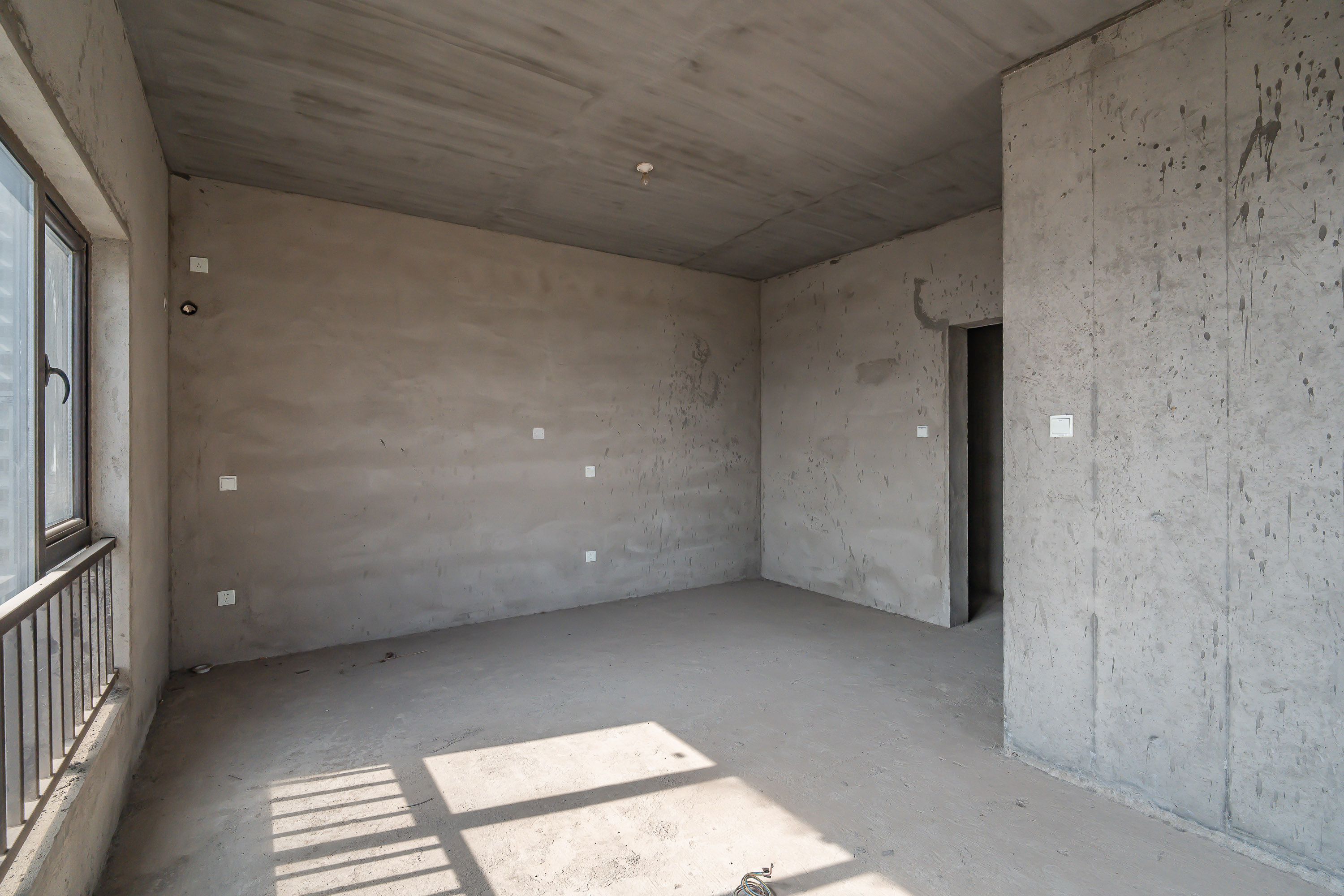 中国铁建洋湖苑  5室2厅2卫    216.8万卧室