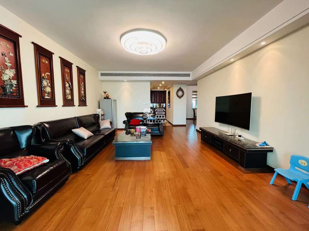 晋合湘水湾二期  4室2厅2卫    260.0万