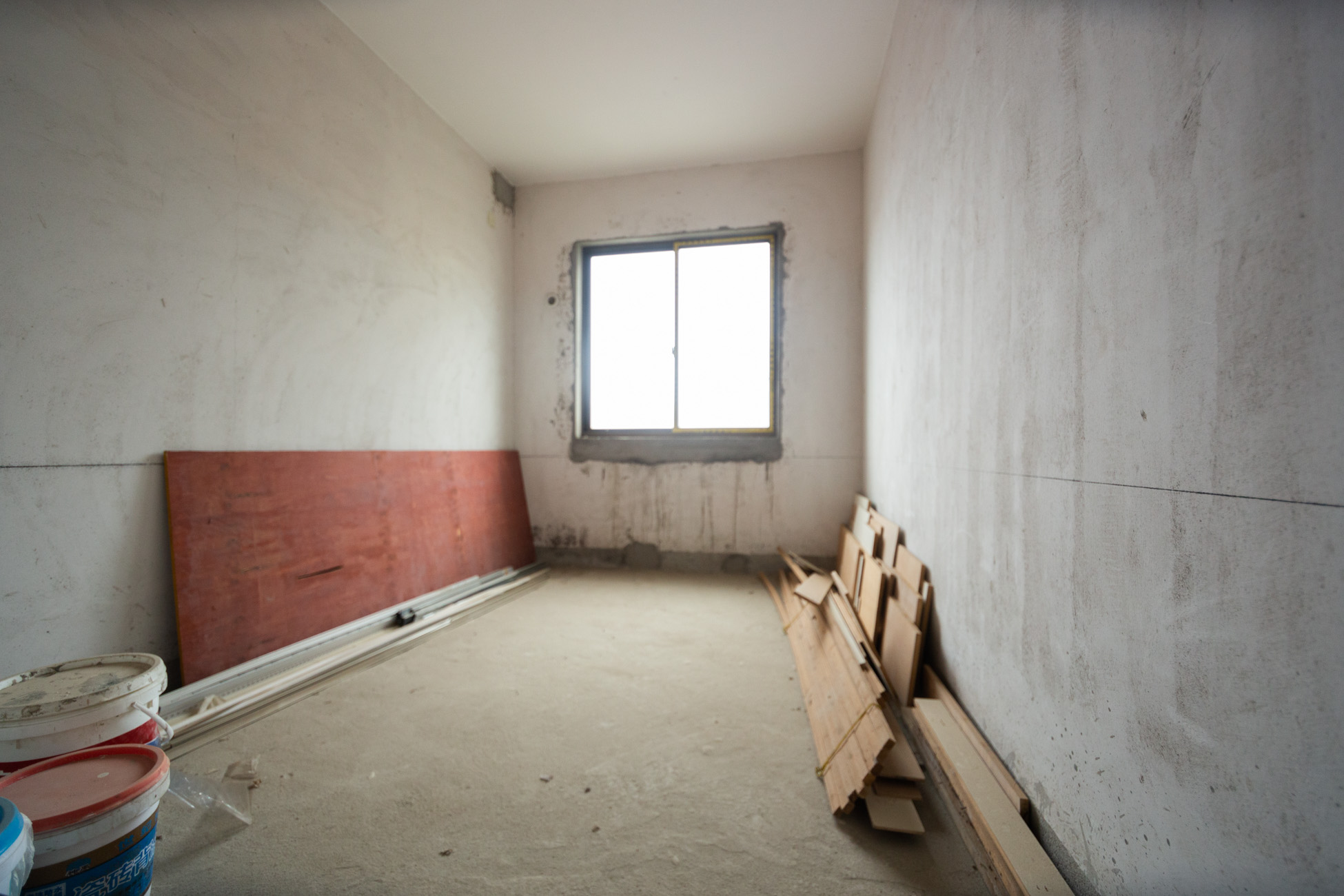 湘核佳苑  4室2厅2卫    125.0万 湘核佳苑  4室2厅2卫    125.0万卧室