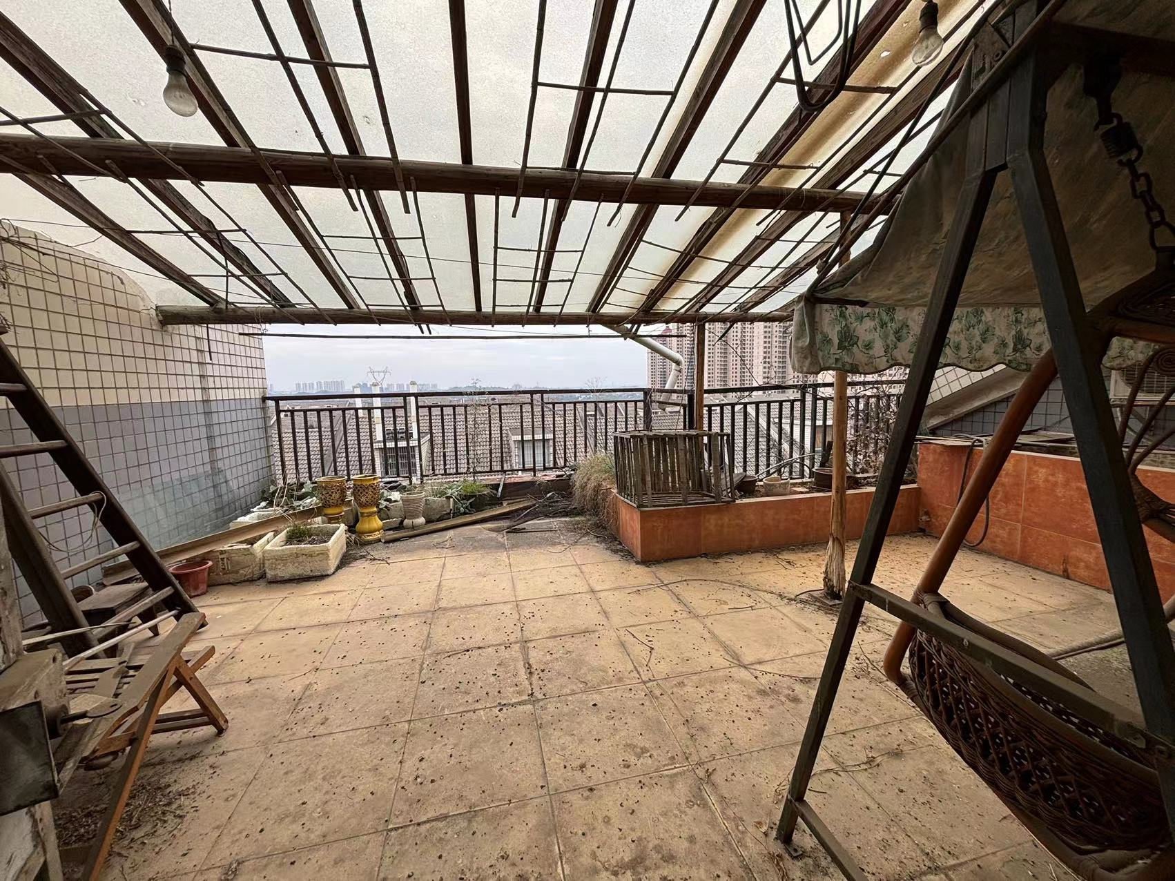 天泰小区  3室2厅1卫    45.0万 天泰小区  3室2厅1卫    45.0万室内图