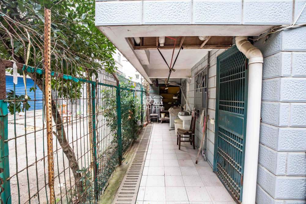 窯塘新村  3室2廳2衛(wèi)   85.00萬