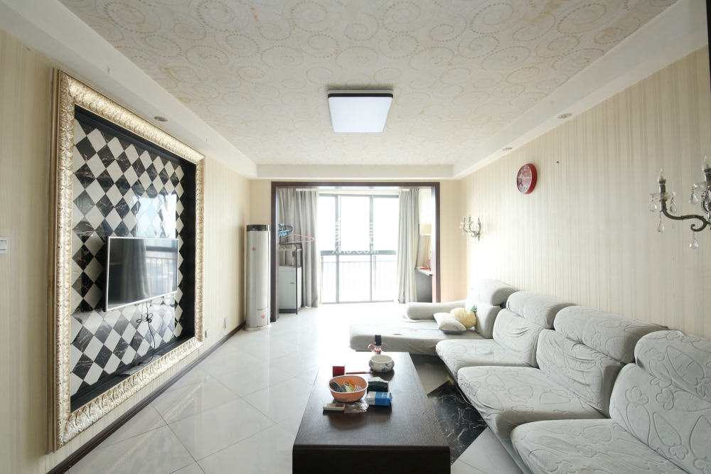 先锋东外滩  2室2厅1卫    69.8万