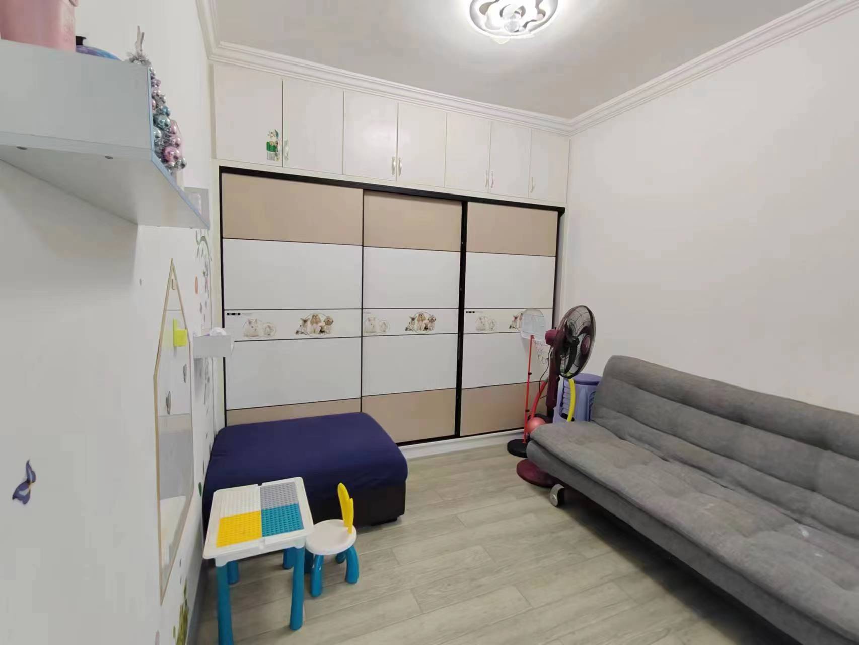 中房天玺湾  4室2厅2卫    93.0万 中房天玺湾  4室2厅2卫    93.0万室内图