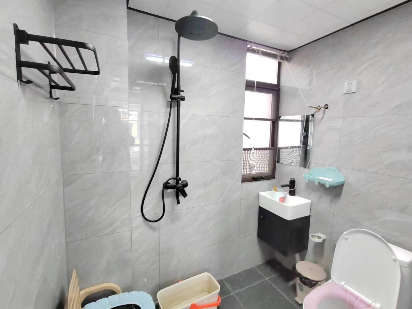 中房天玺湾  4室2厅2卫    93.0万 中房天玺湾  4室2厅2卫    93.0万室内图