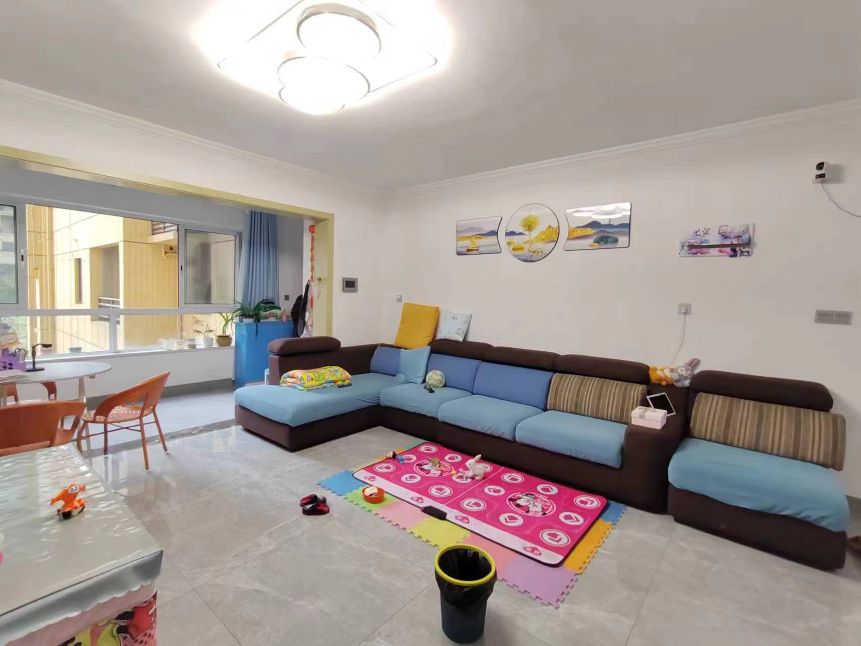 中房天玺湾  4室2厅2卫    93.0万 中房天玺湾  4室2厅2卫    93.0万室内图