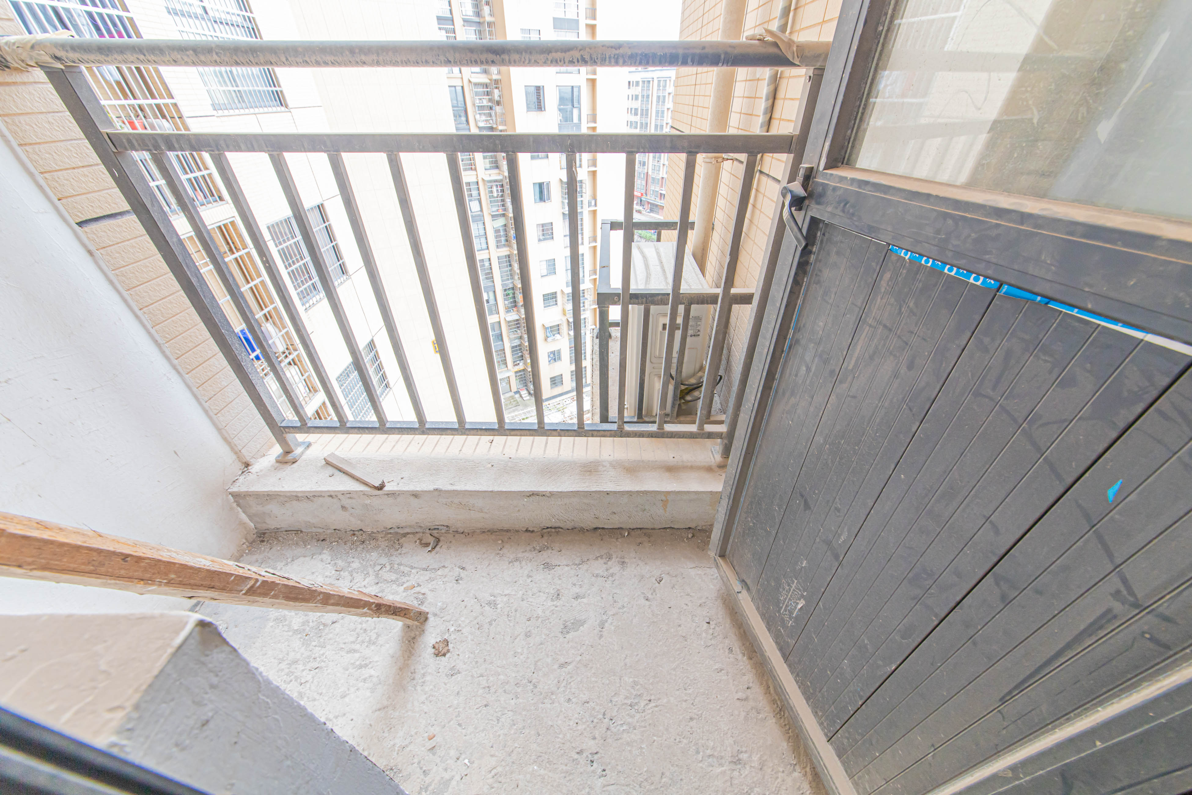 中悦领秀城  3室2厅1卫    45.0万 中悦领秀城  3室2厅1卫    45.0万厨房