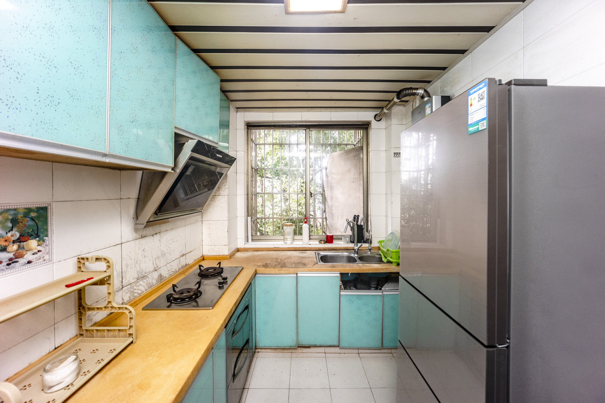 丽江翠园  3室2厅1卫    62.0万厨房