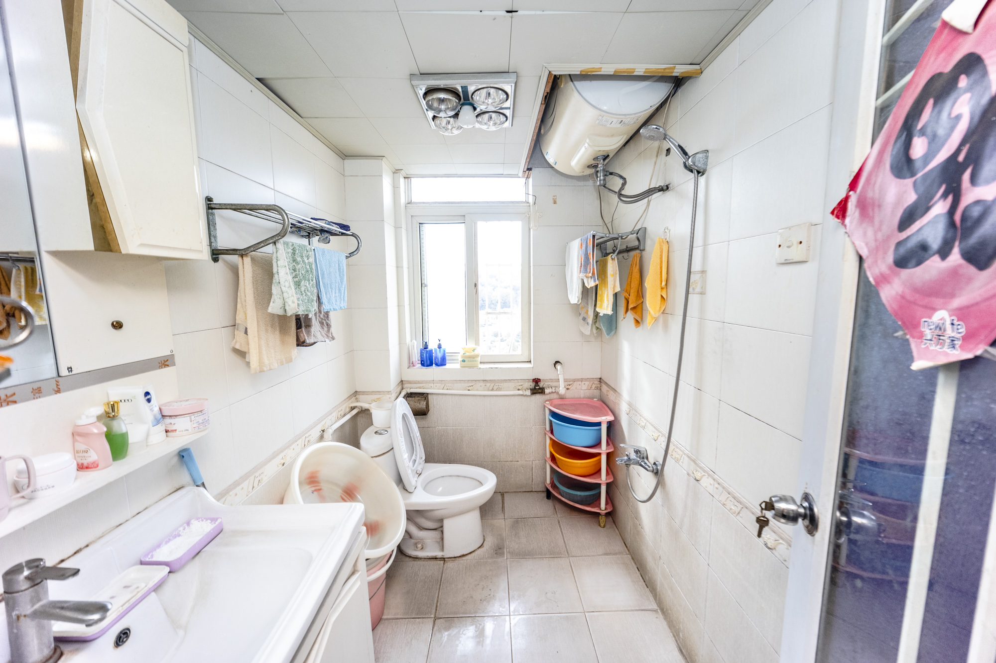 翡翠林居  2室2厅1卫    62.8万卫生间