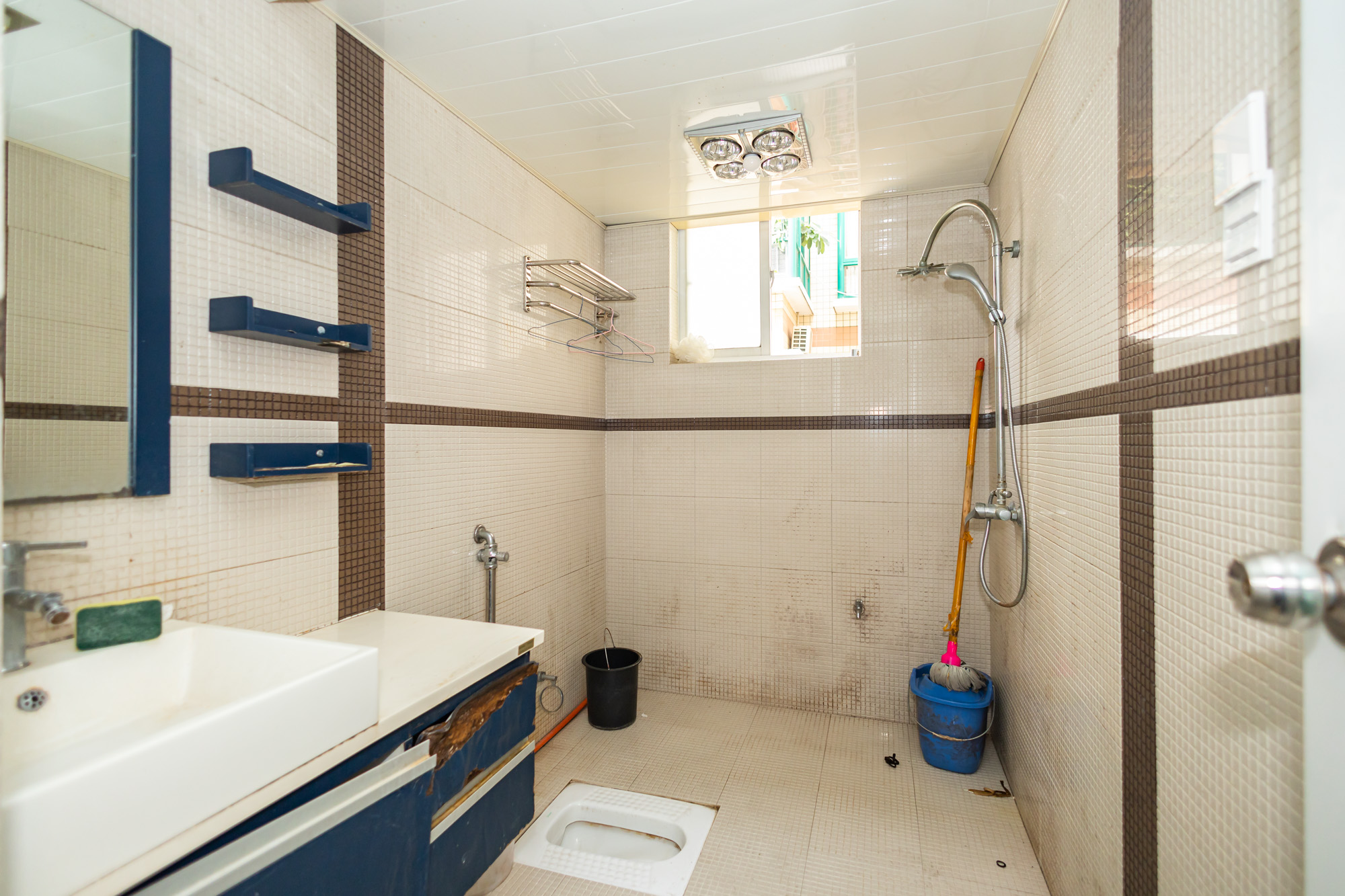 明城公寓 4室2厅2卫 89.0万 明城公寓 4室2厅2卫 89.0万卫生间