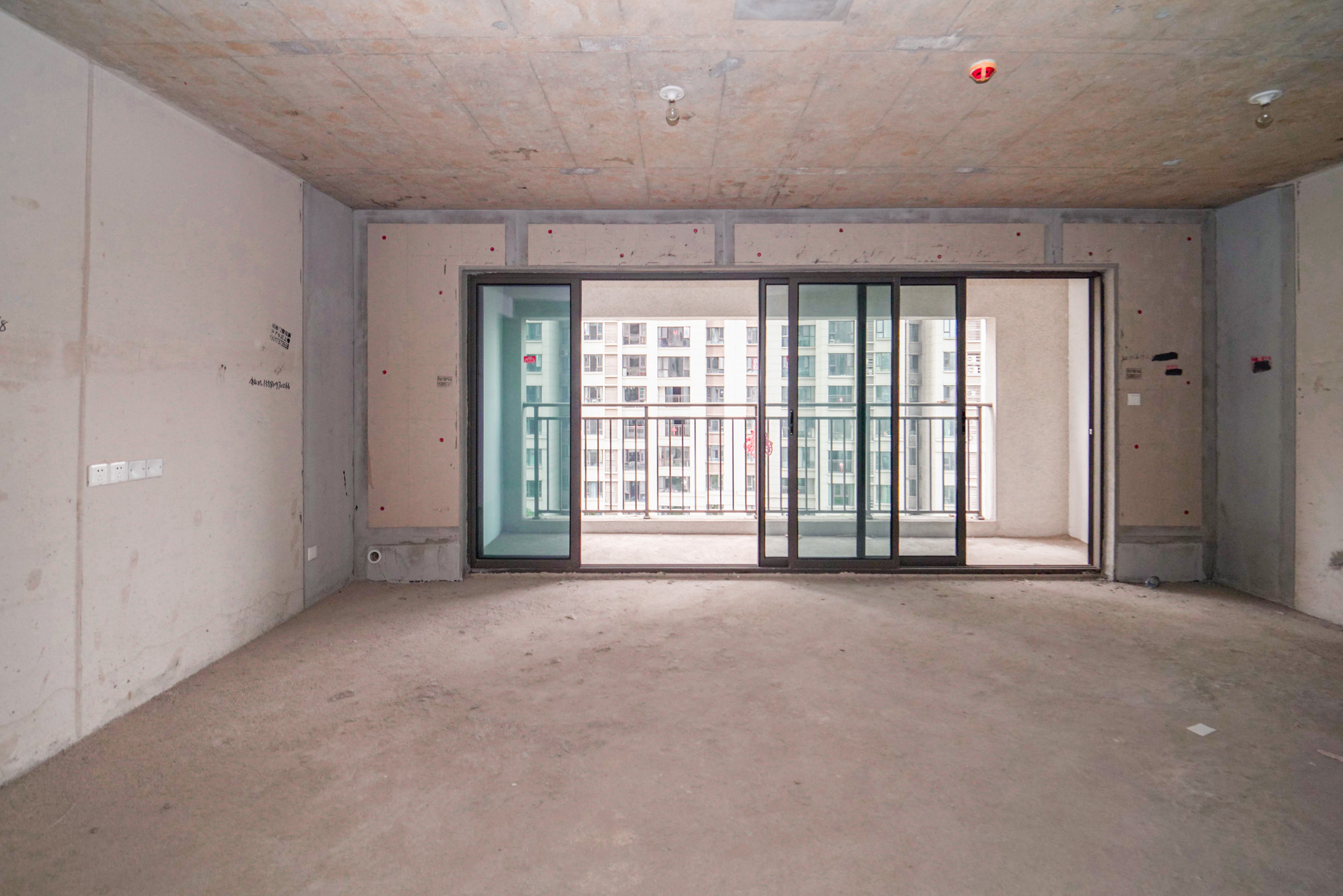 阳光城尚东湾愉景苑  3室2厅2卫    118.88万其他