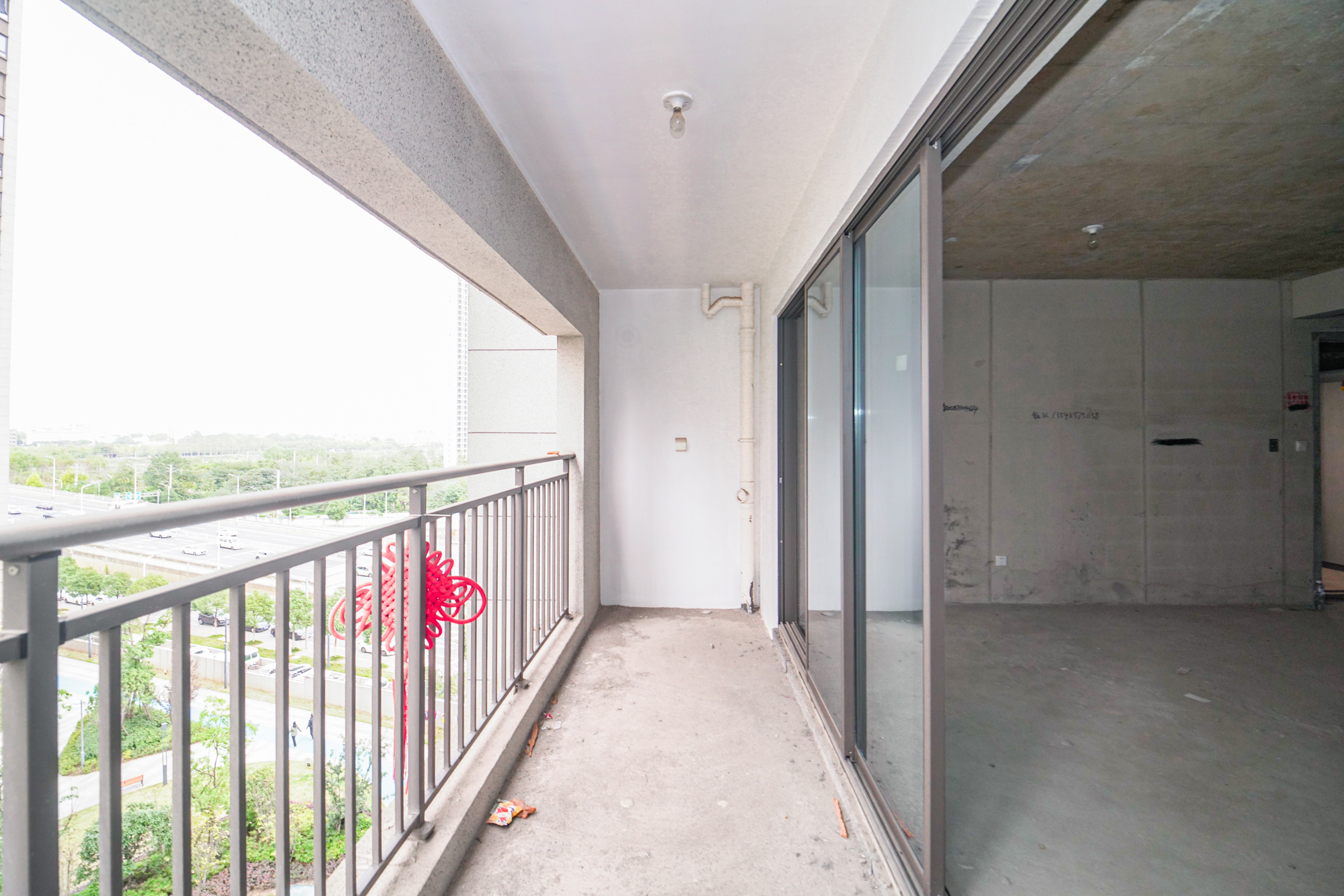 阳光城尚东湾愉景苑  3室2厅2卫    118.88万阳台