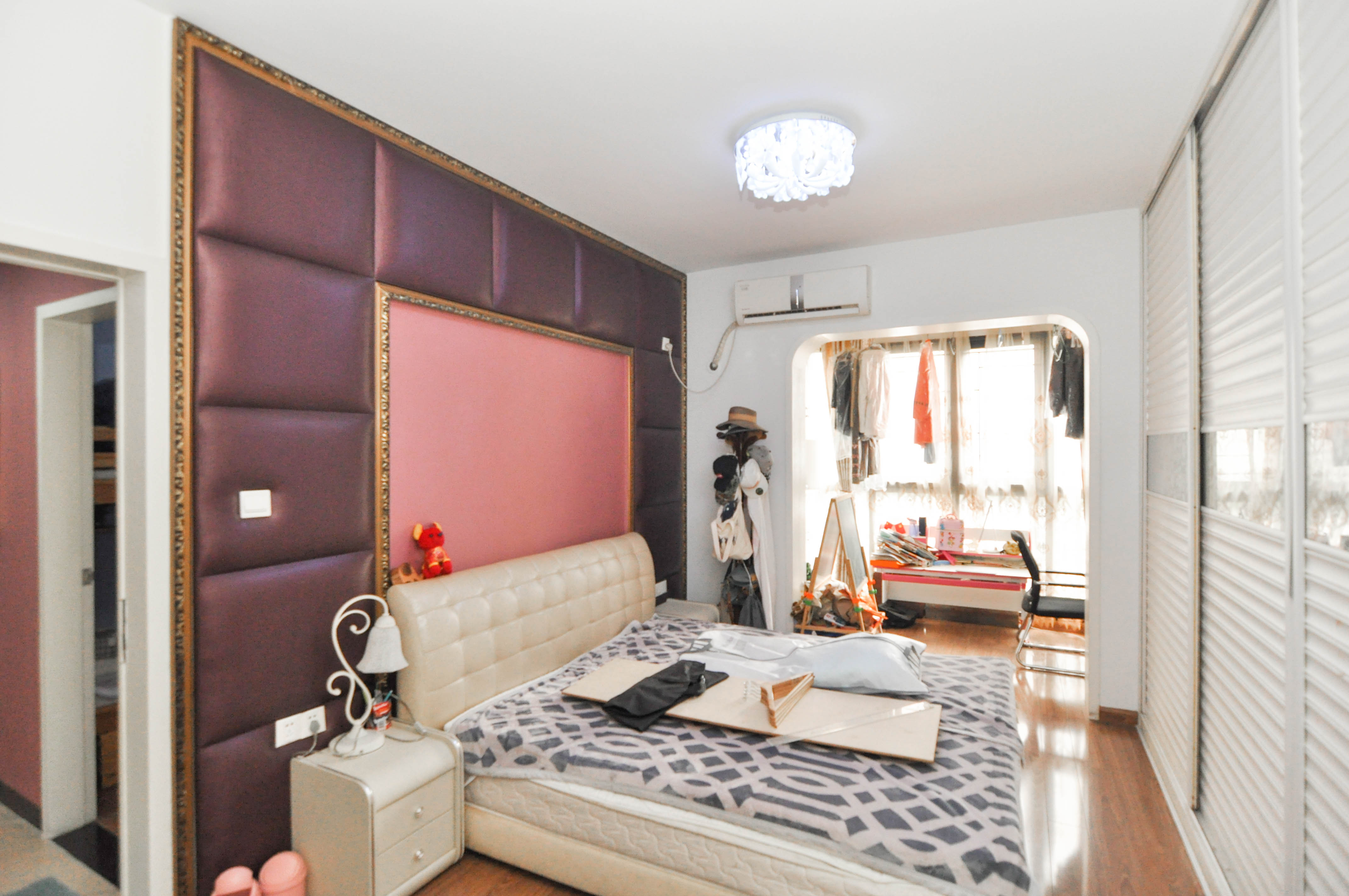 麓谷明珠 3室2厅2卫 119.0万 麓谷明珠 3室2厅2卫 119.0万卧室