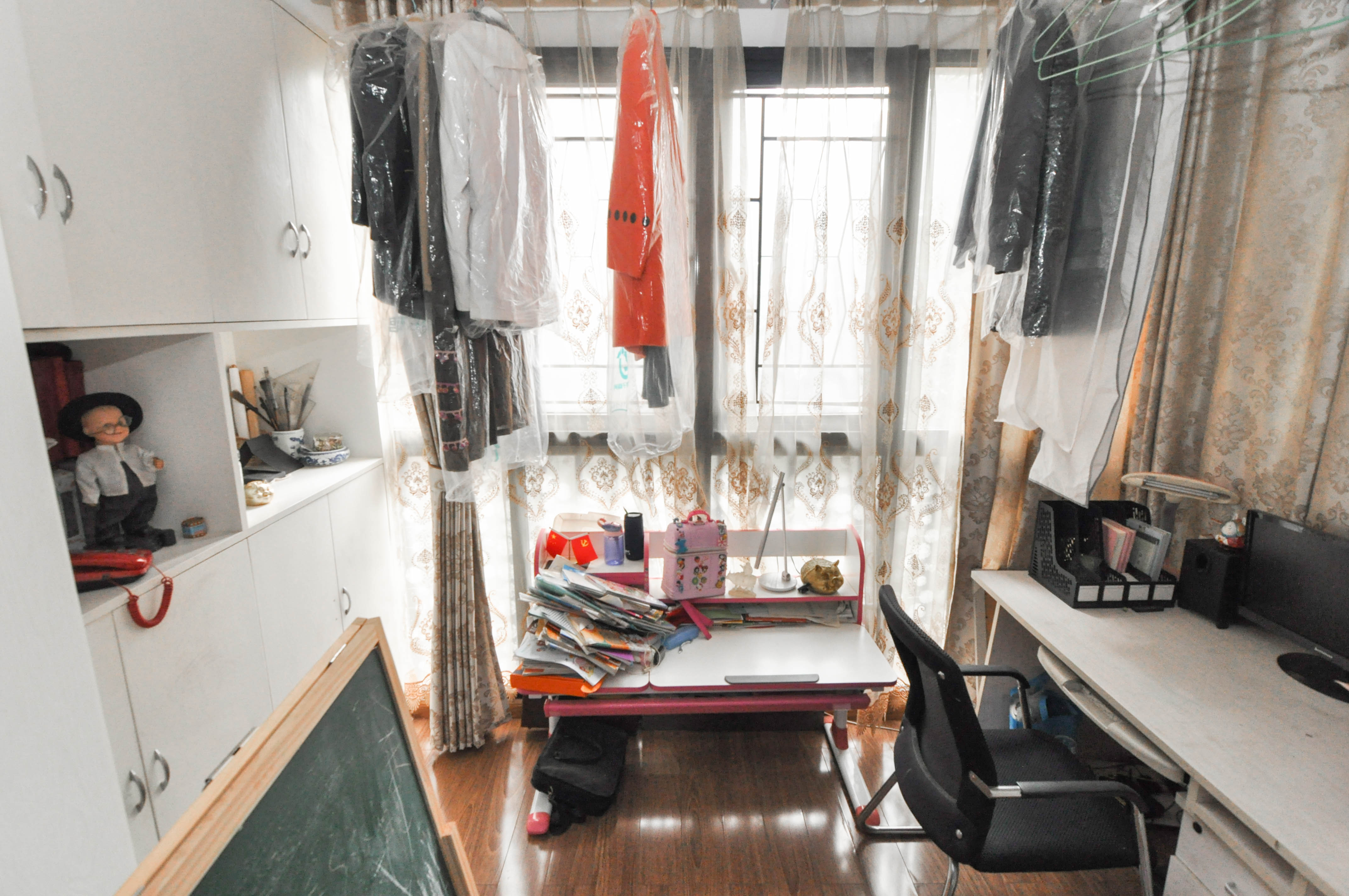 麓谷明珠 3室2厅2卫 119.0万 麓谷明珠 3室2厅2卫 119.0万卧室