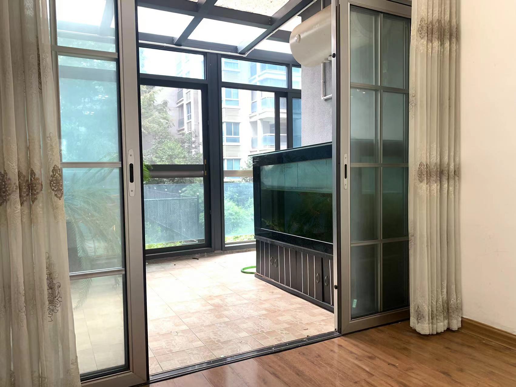 丽景滨江 4室2厅2卫 79.8万 丽景滨江 4室2厅2卫 79.8万室内图