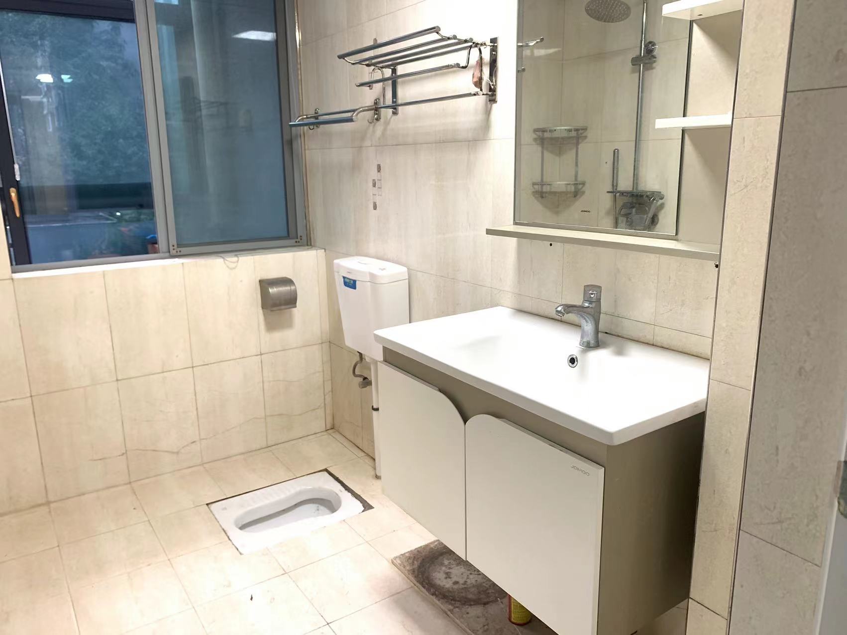 丽景滨江 4室2厅2卫 79.8万 丽景滨江 4室2厅2卫 79.8万室内图