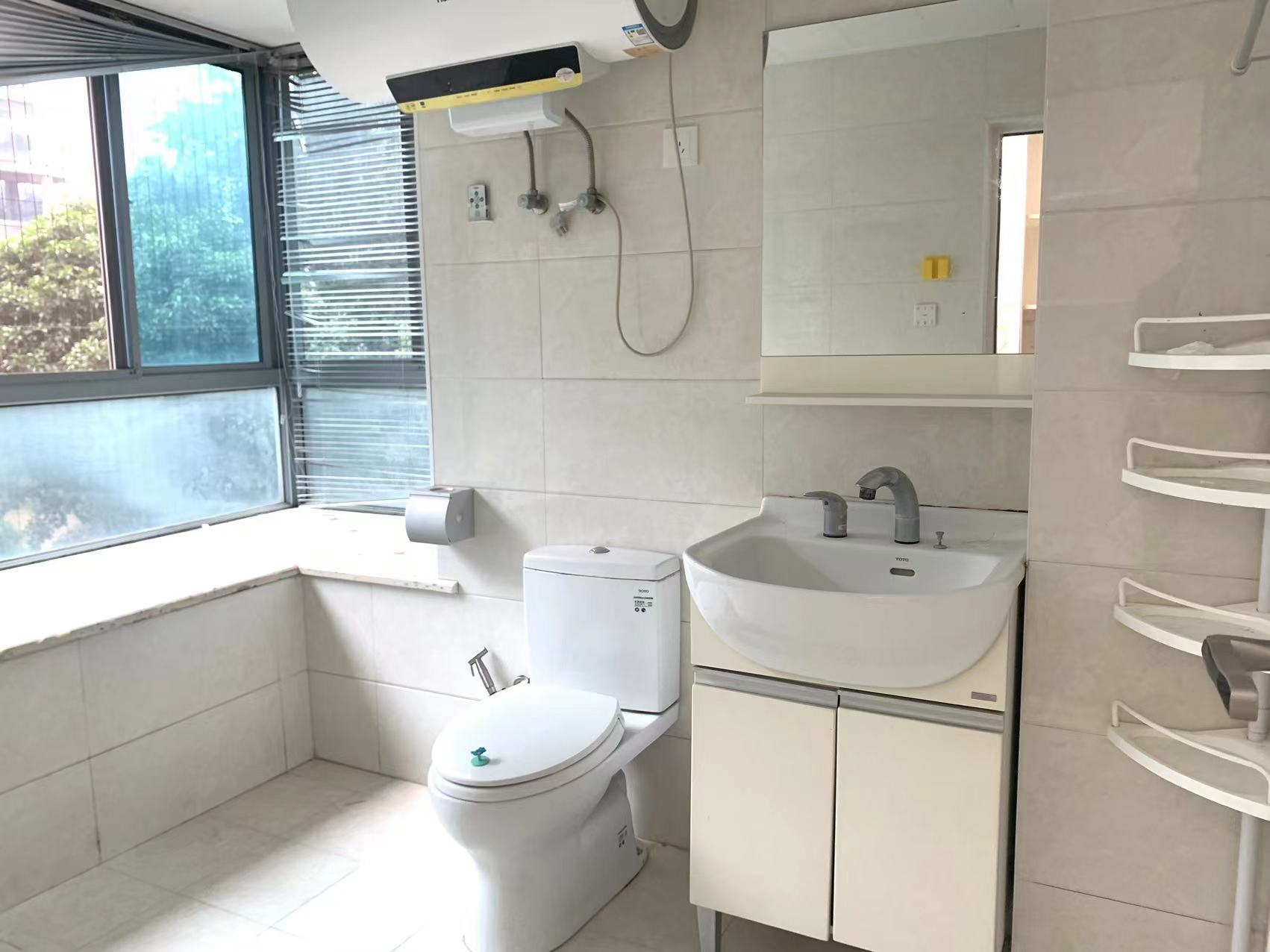 丽景滨江 4室2厅2卫 79.8万 丽景滨江 4室2厅2卫 79.8万室内图