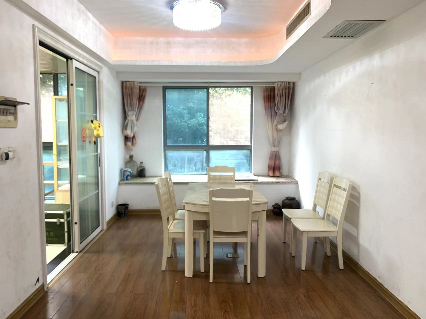 丽景滨江 4室2厅2卫 79.8万 丽景滨江 4室2厅2卫 79.8万室内图