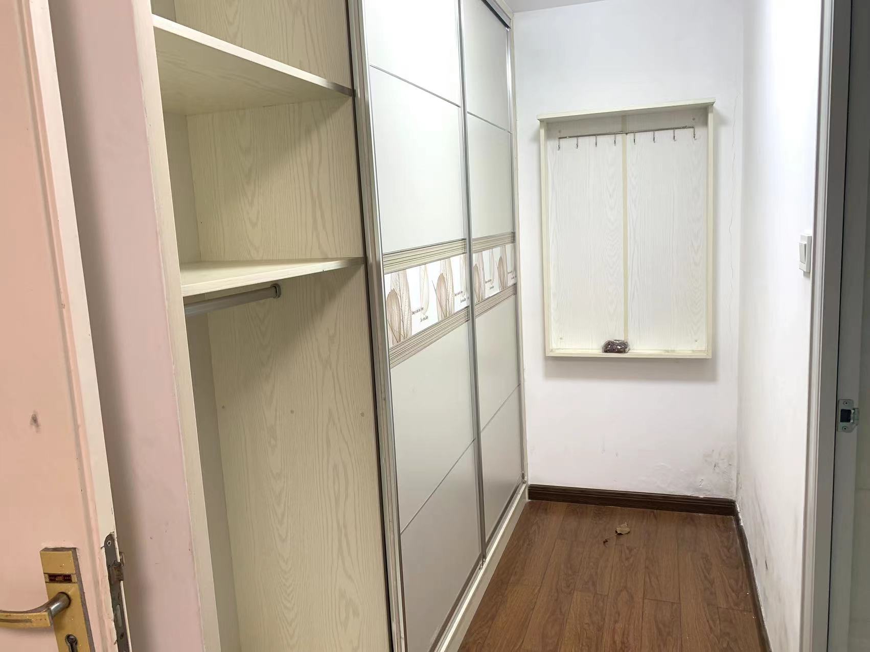 丽景滨江 4室2厅2卫 79.8万 丽景滨江 4室2厅2卫 79.8万室内图