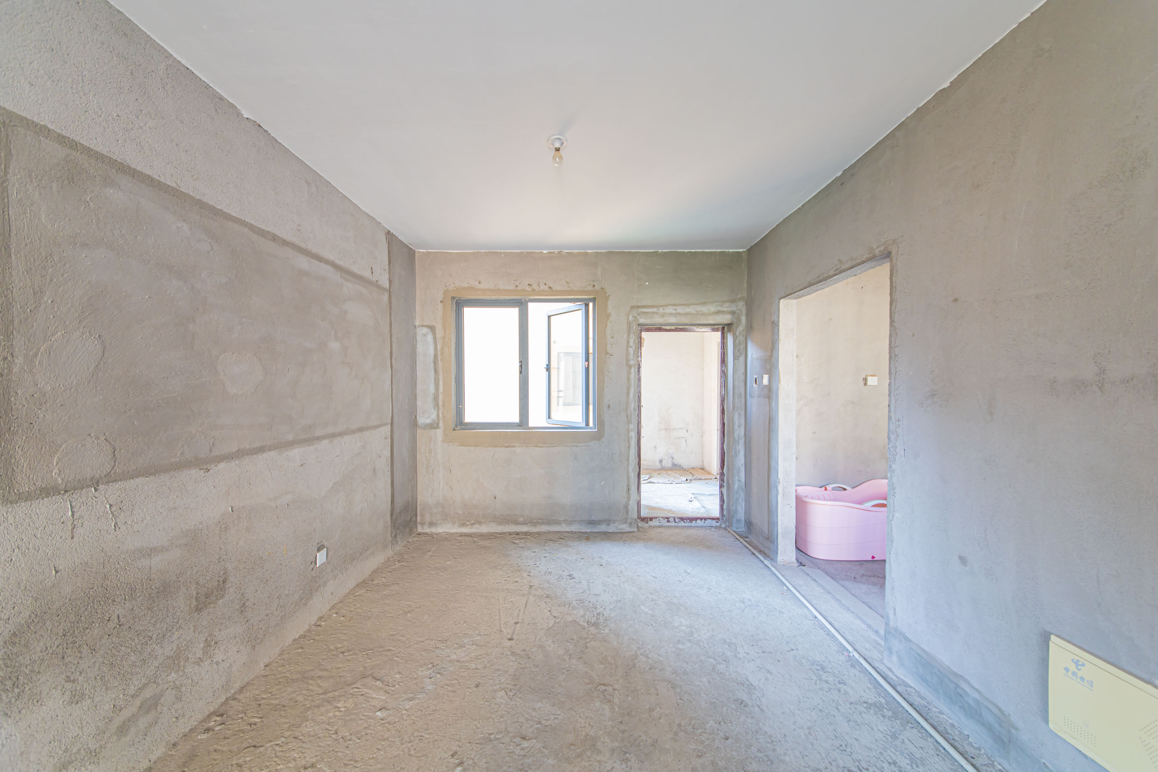 中建芙蓉嘉苑  4室2厅1卫   172.00万客厅