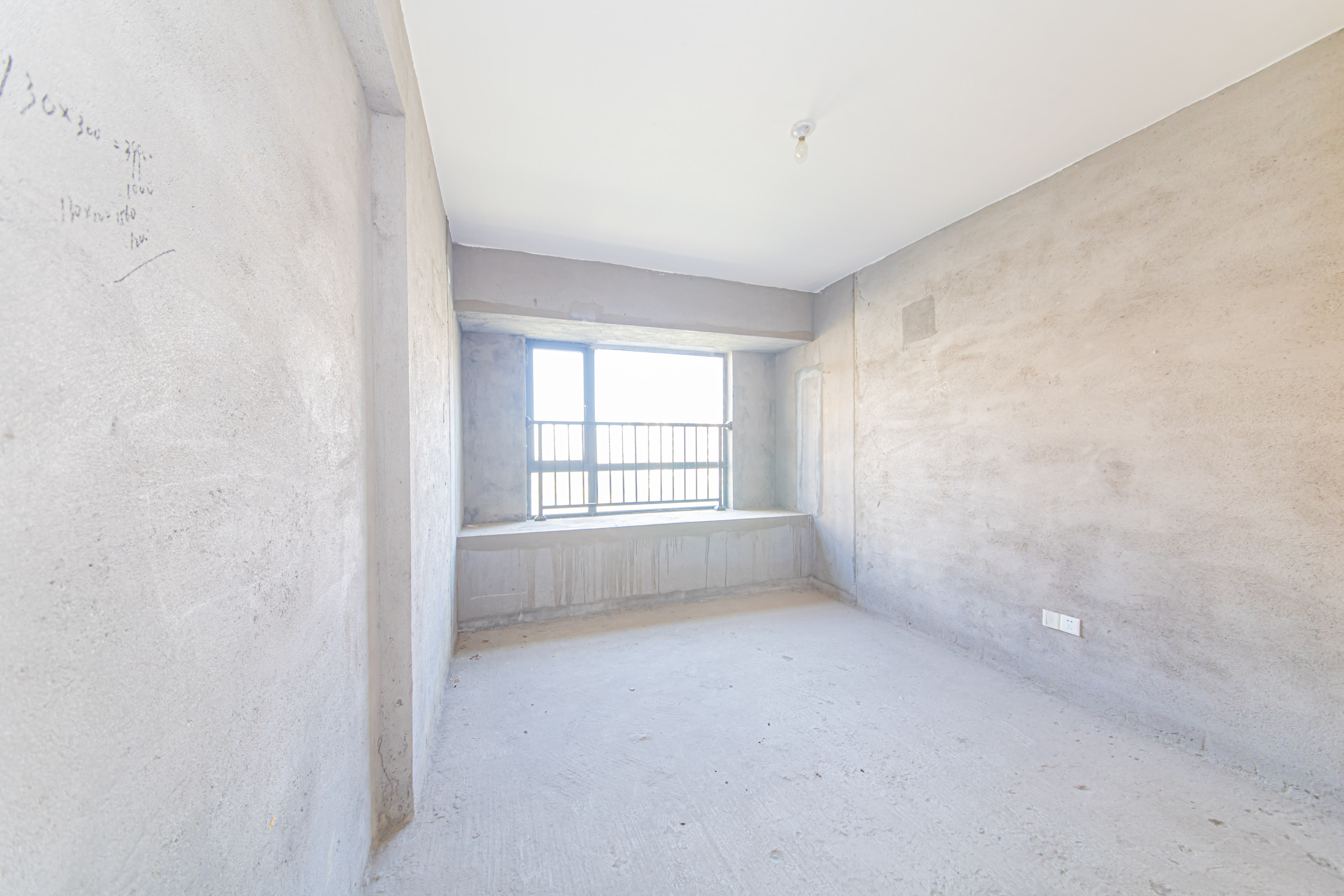 中建芙蓉嘉苑  4室2厅1卫   172.00万卧室