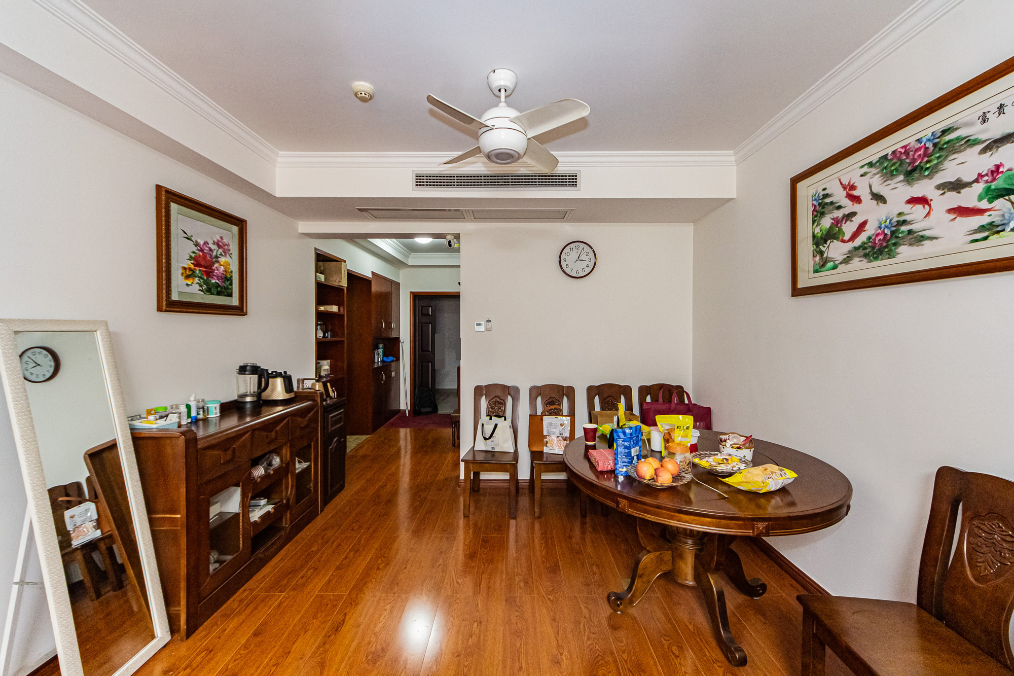 北辰三角洲E6区  3室2厅1卫    182.0万客厅