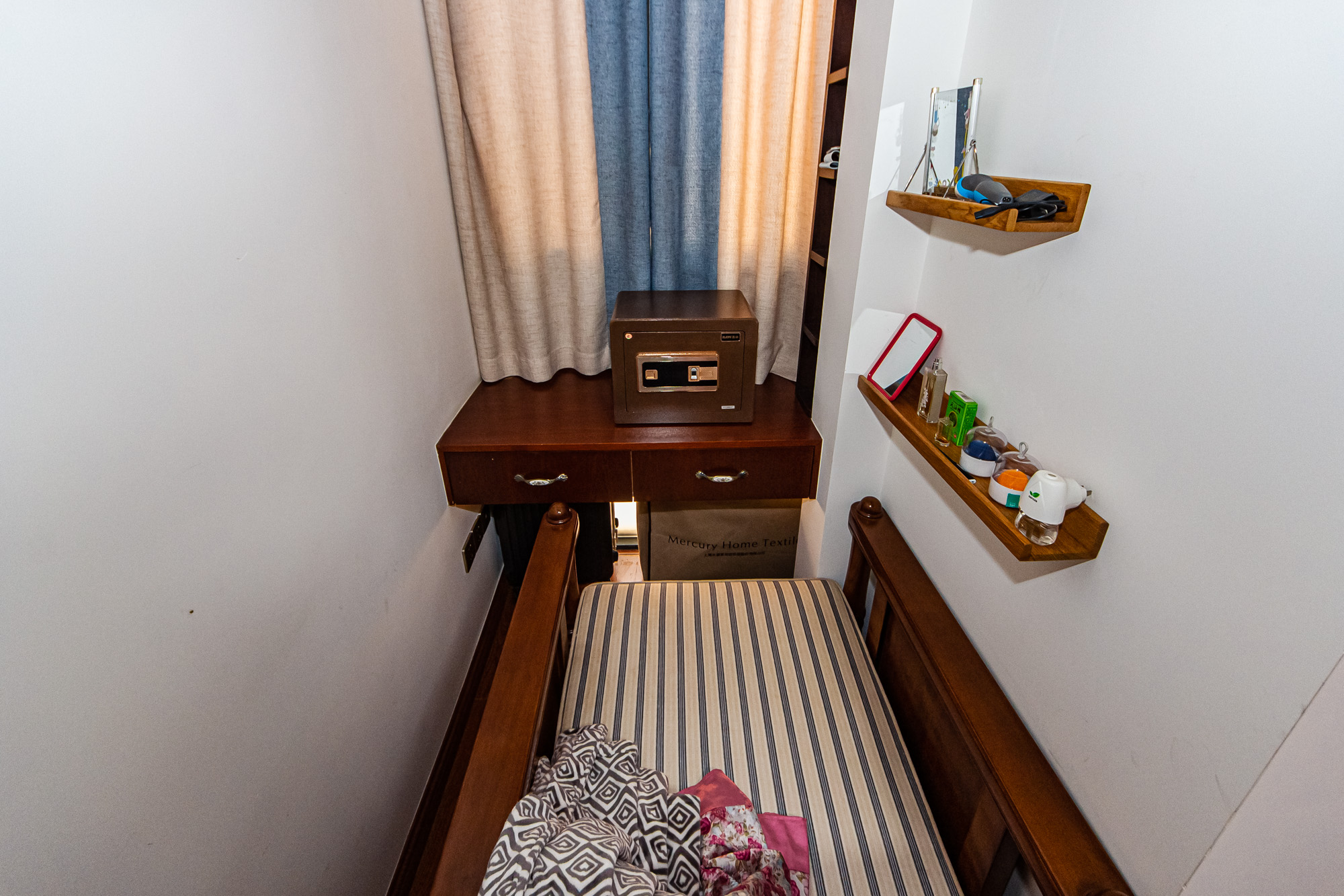 北辰三角洲E6区  3室2厅1卫    182.0万卧室