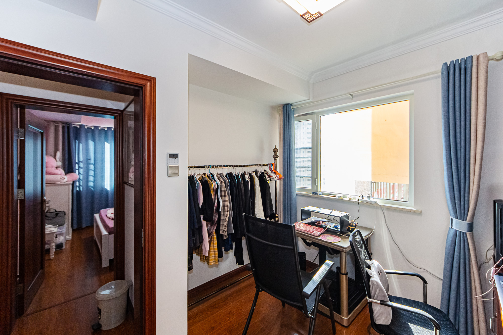 北辰三角洲E6区  3室2厅1卫    182.0万卧室