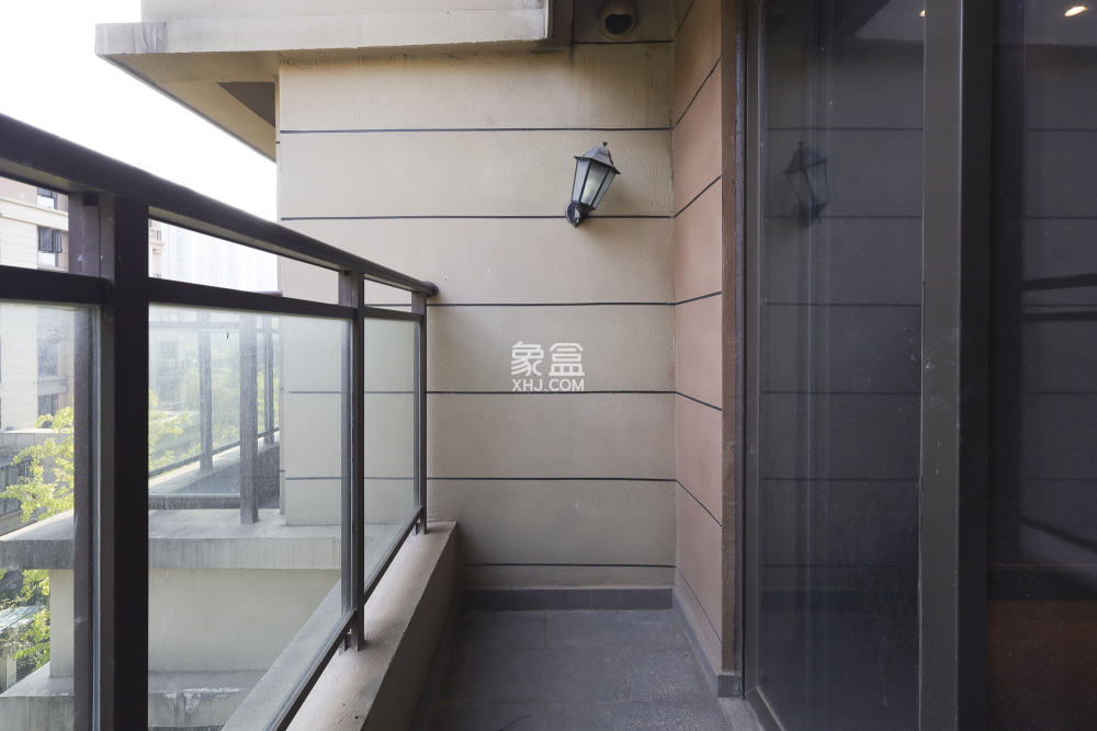 恒大御景天下城一期  3室2廳2衛(wèi)   169.00萬