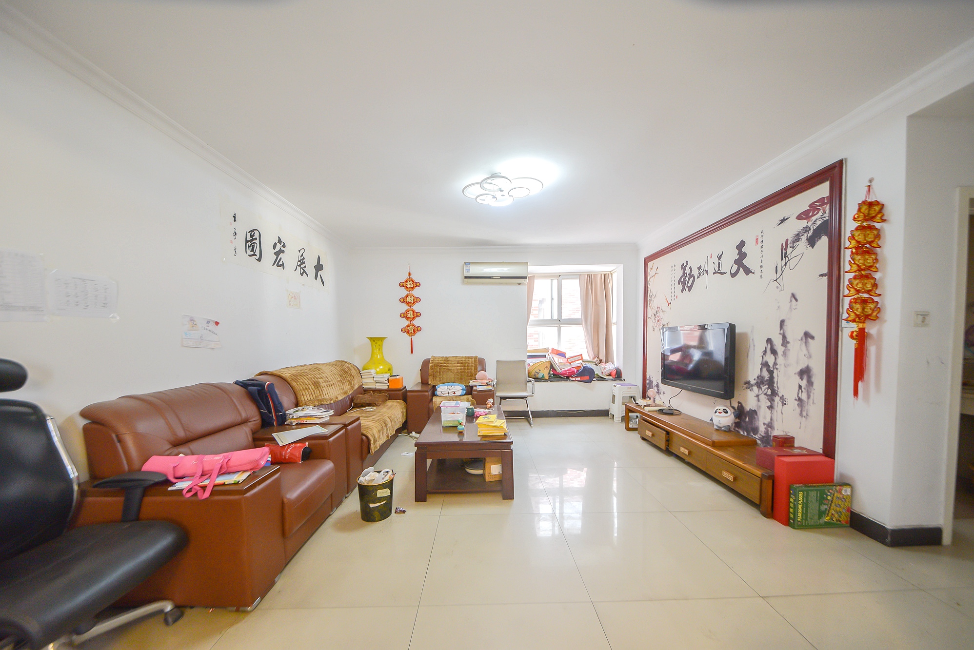 明星村 2室2厅2卫 74.8万 明星村 2室2厅2卫 74.8万客厅