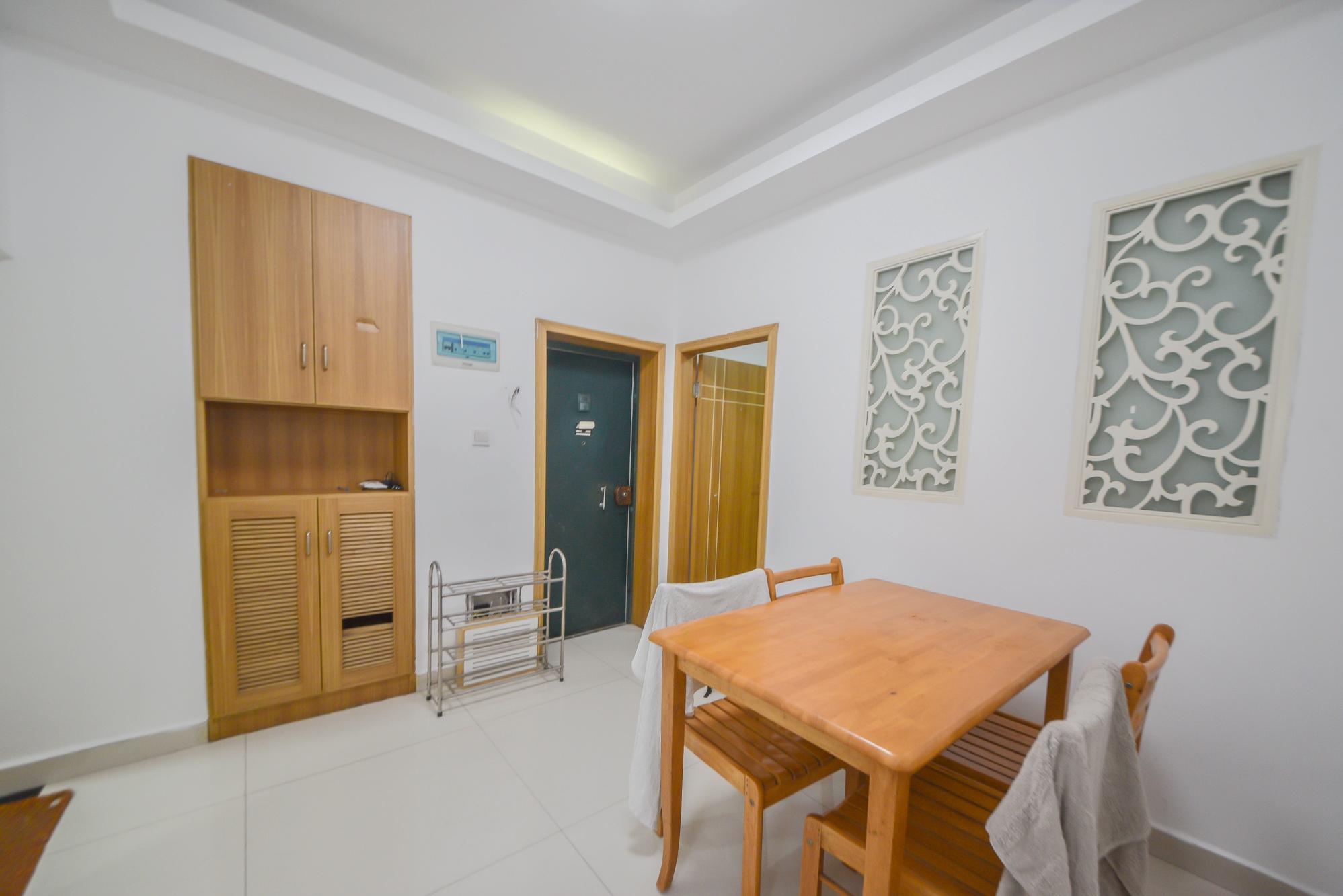 东塘电力院  3室2厅1卫    110.0万客厅