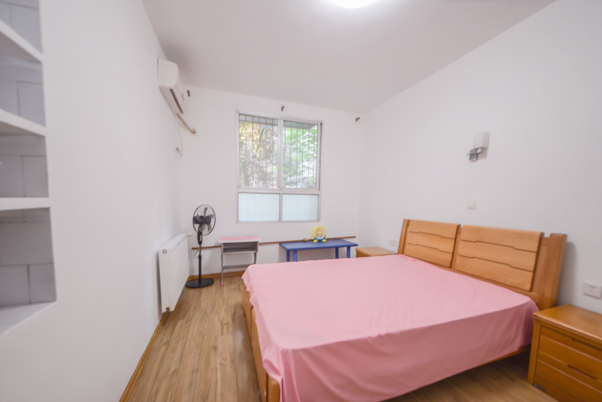 东塘电力院  3室2厅1卫    110.0万卧室