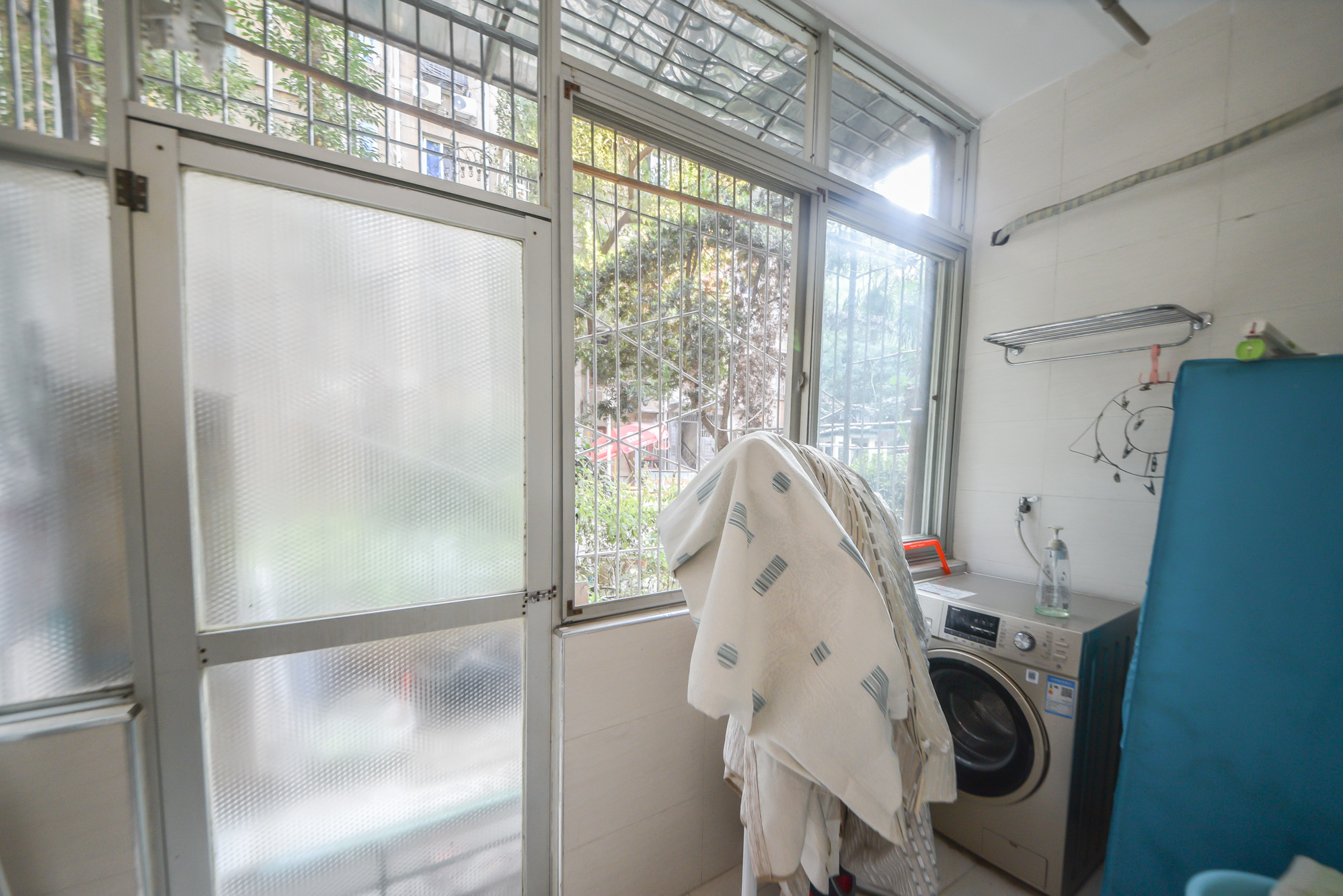 东塘电力院  3室2厅1卫    110.0万阳台