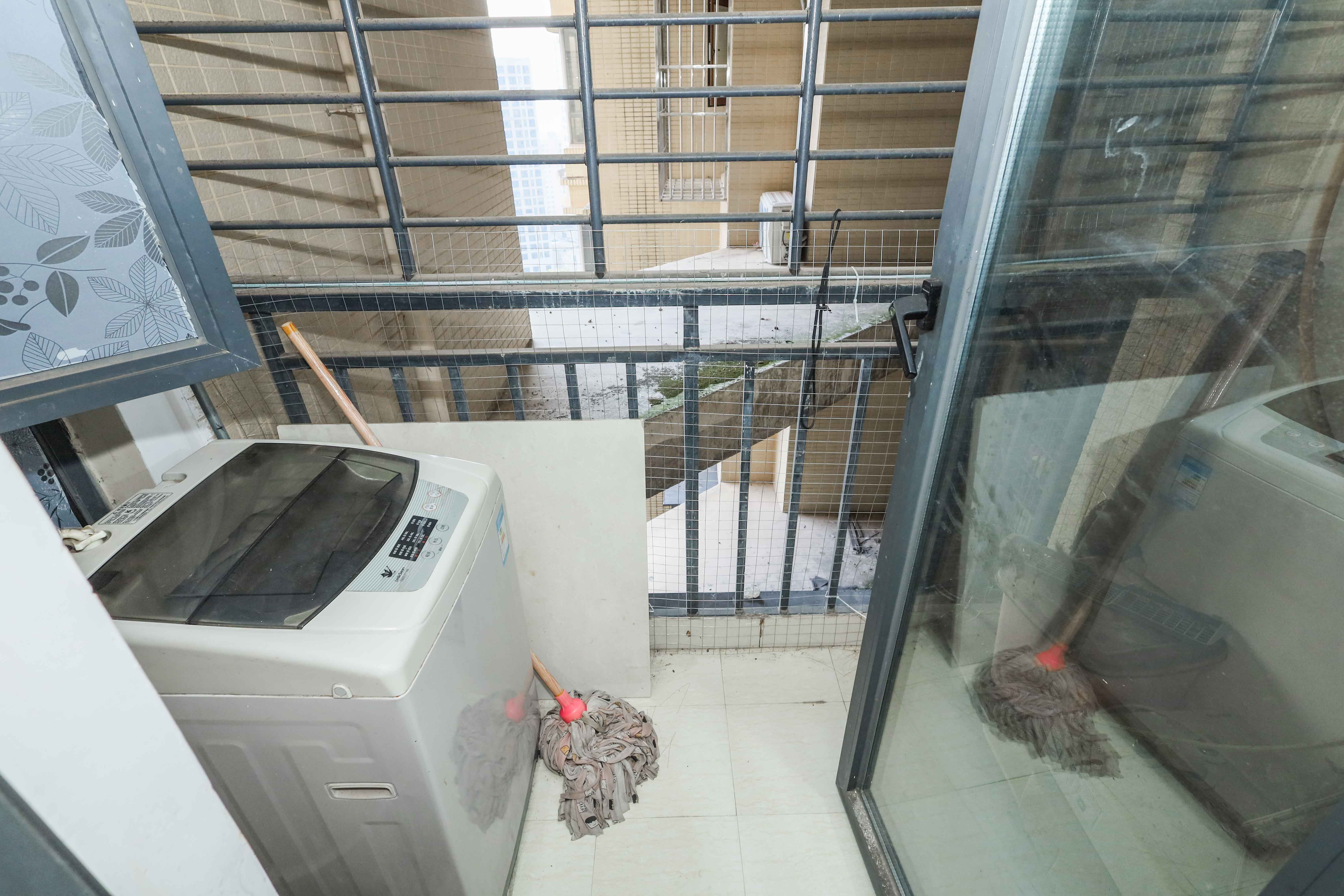 保利麓谷林语C区  3室2厅1卫    85.0万厨房