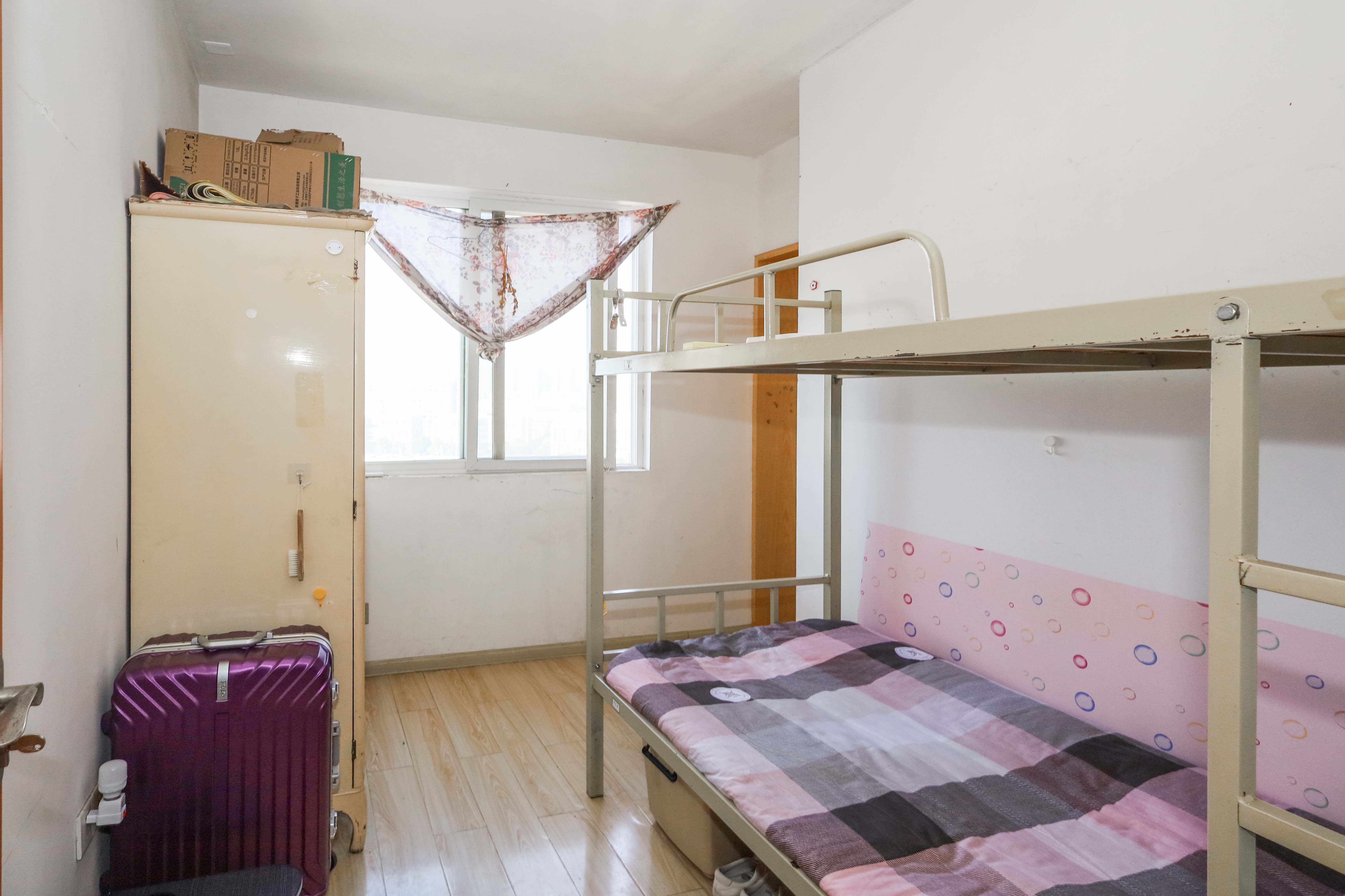 麓谷锦和园  3室2厅1卫    81.6万卧室