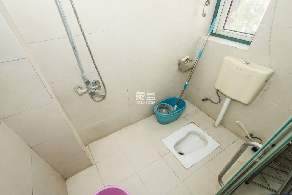 山水英倫  4室2廳2衛(wèi)   130.00萬(wàn)