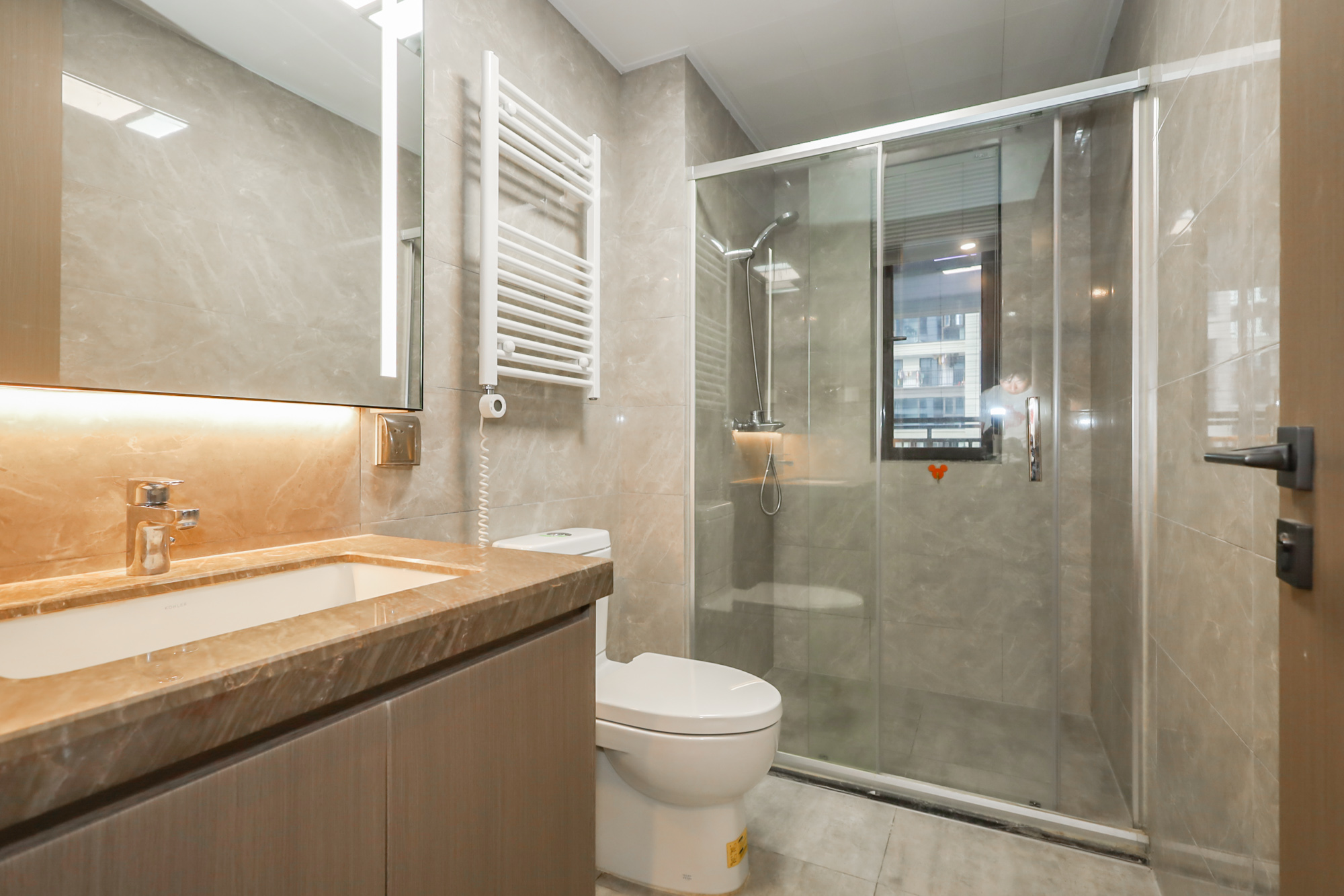 金茂建发泊悦  3室2厅2卫    153.0万 金茂建发泊悦  3室2厅2卫    153.0万卫生间