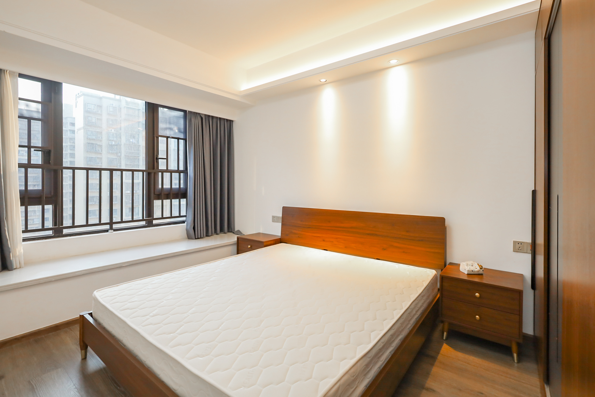 金茂建发泊悦  3室2厅2卫    153.0万 金茂建发泊悦  3室2厅2卫    153.0万卧室