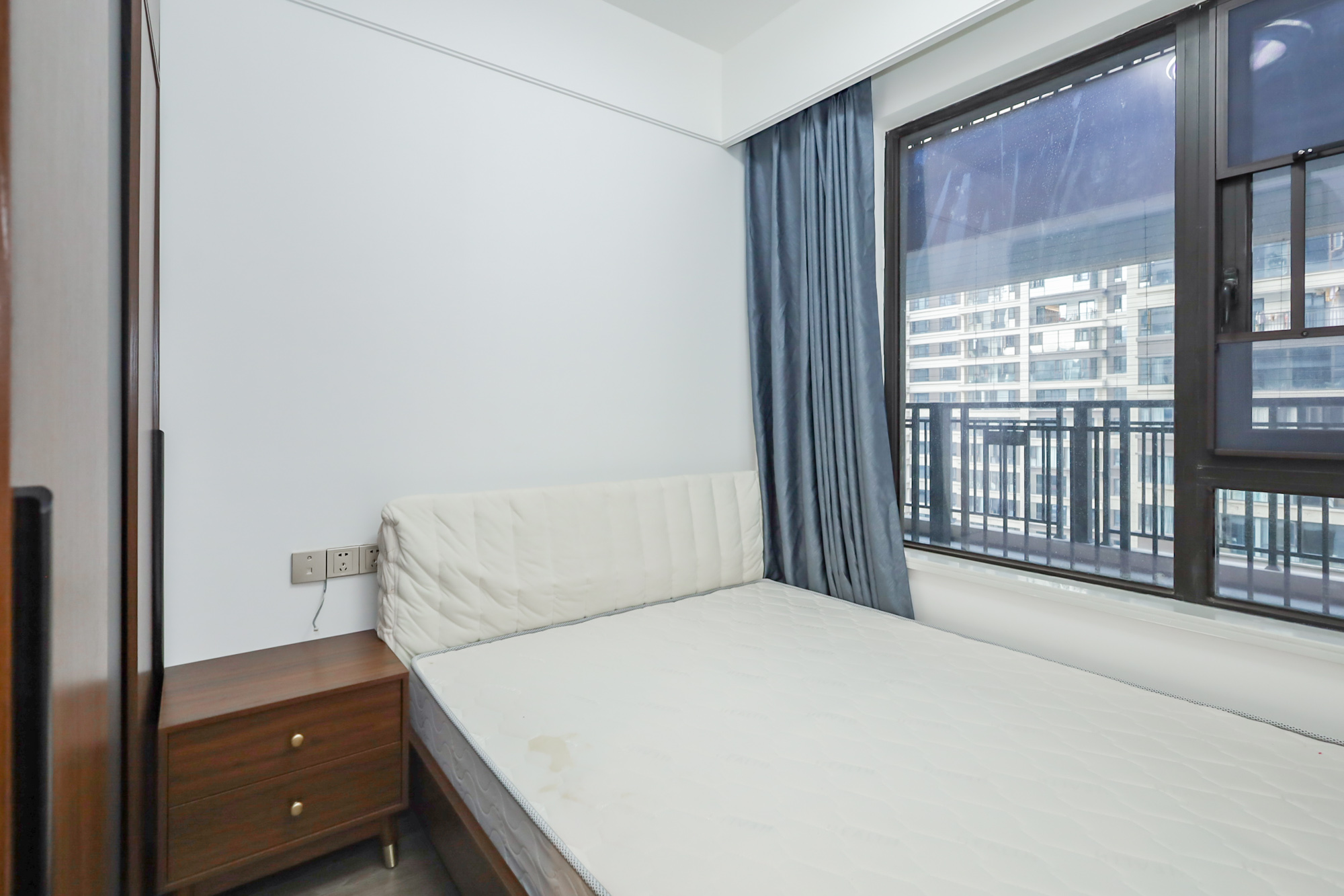 金茂建发泊悦  3室2厅2卫    153.0万 金茂建发泊悦  3室2厅2卫    153.0万卧室