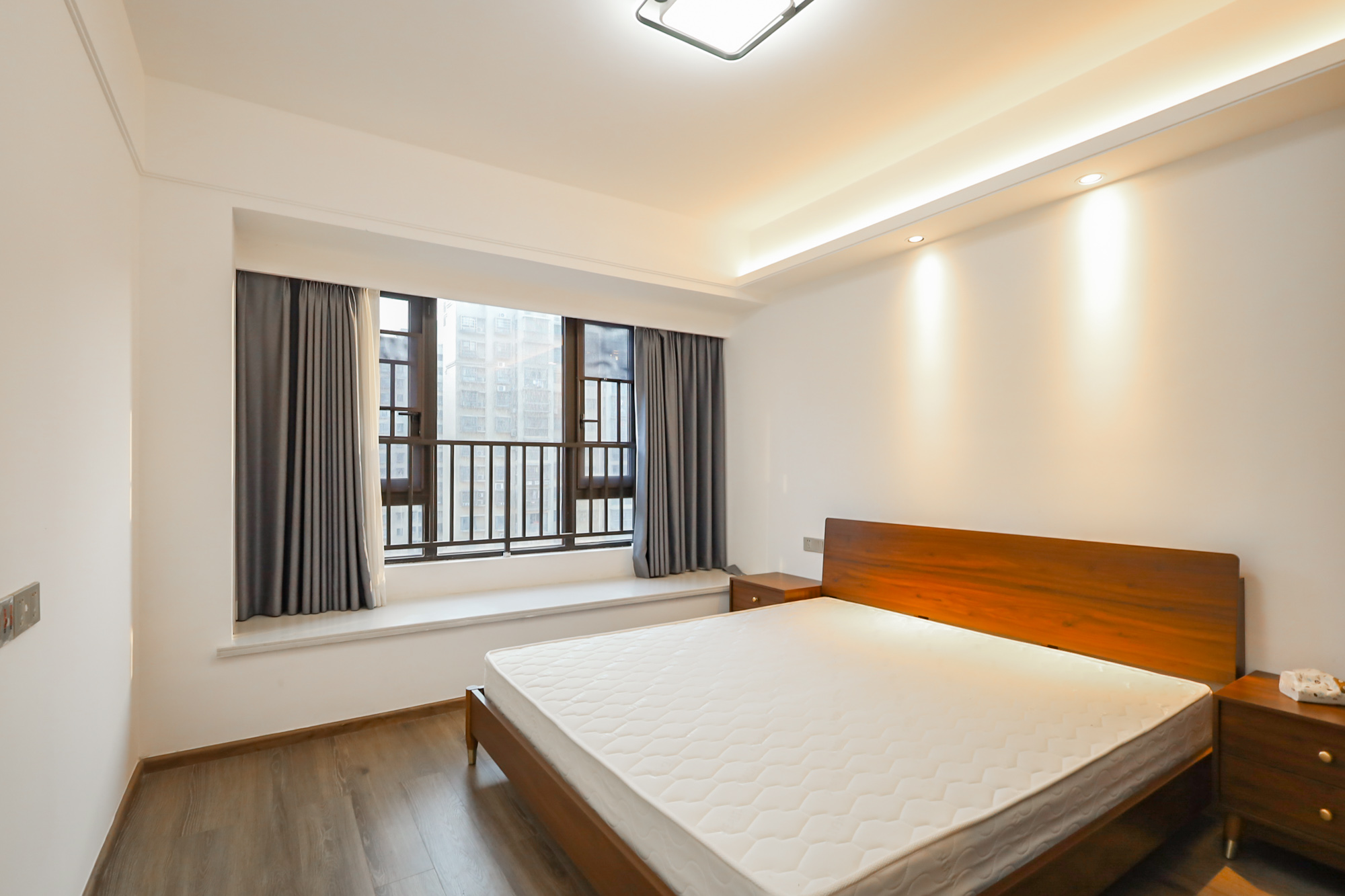 金茂建发泊悦  3室2厅2卫    153.0万 金茂建发泊悦  3室2厅2卫    153.0万卧室