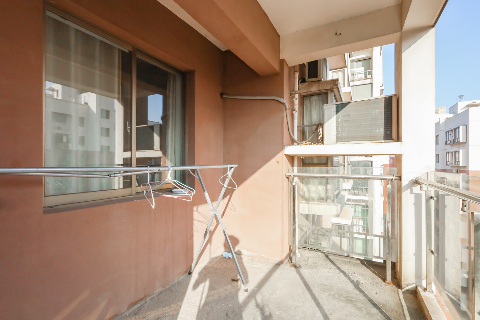 西岸润泽府  3室2厅1卫   142.00万阳台