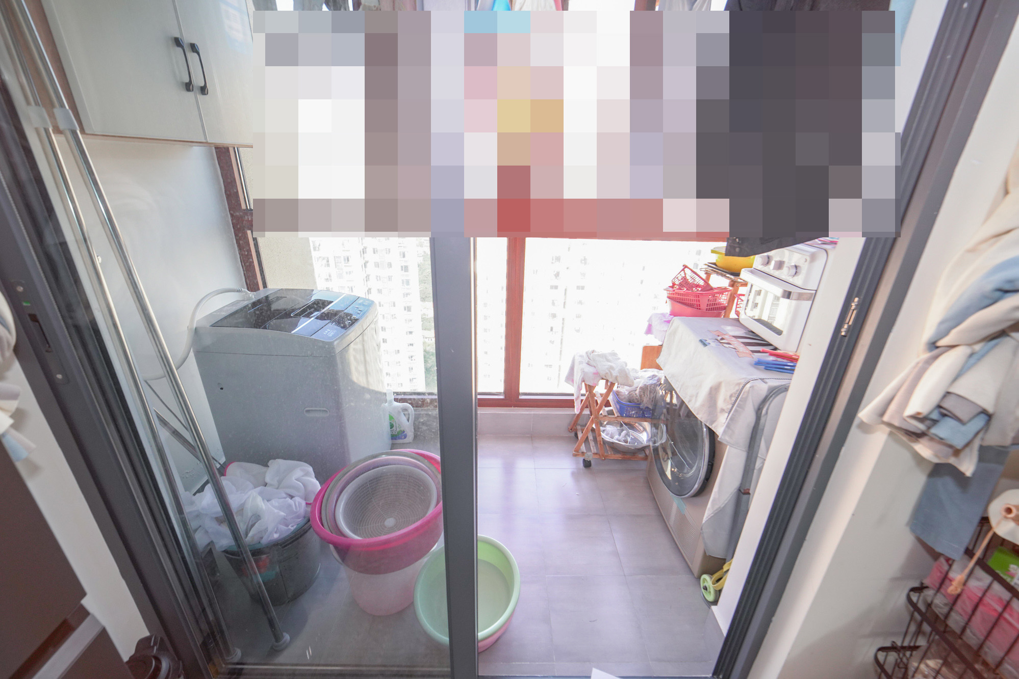 中粮鸿云  3室1厅2卫   74.00万阳台