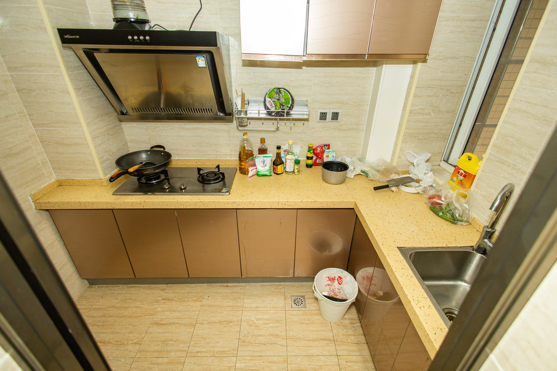 爱琴海岸 2室1厅1卫 60.6万 爱琴海岸 2室1厅1卫 60.6万厨房