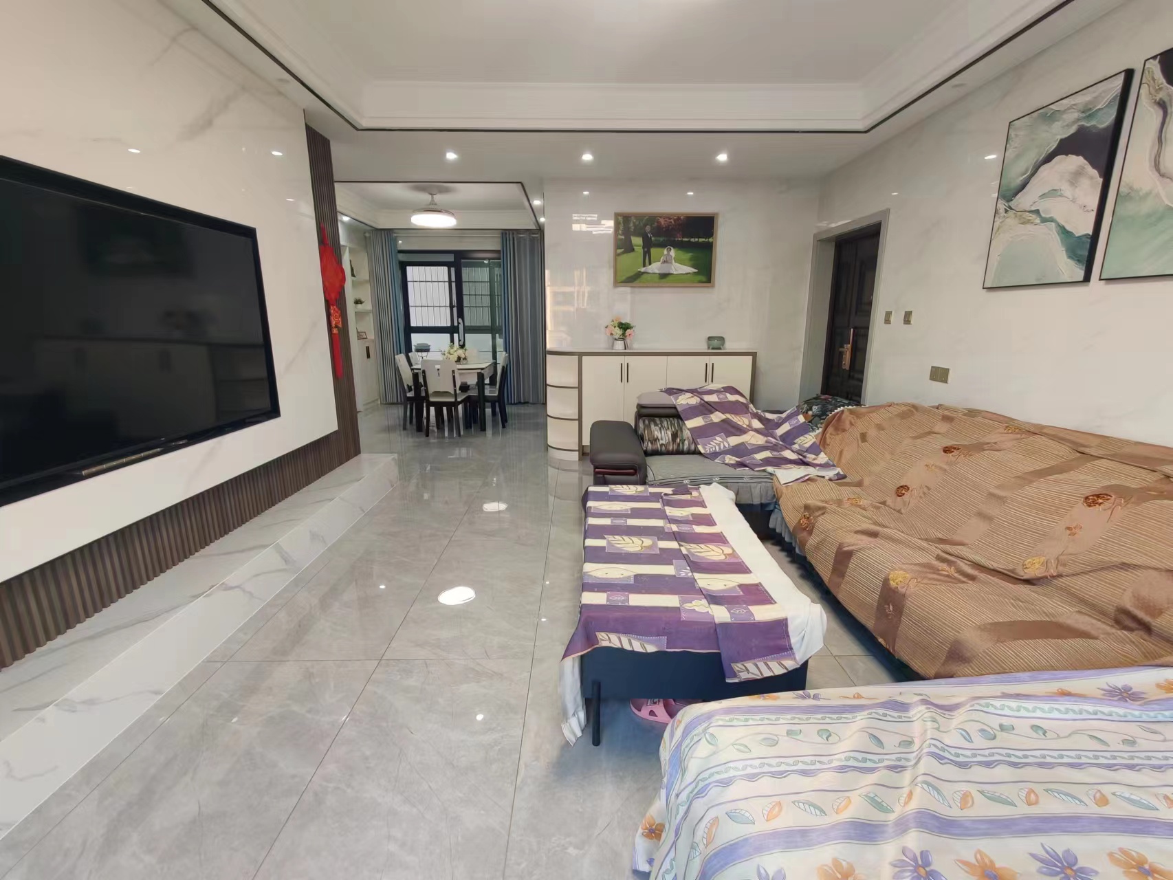 红盾雅园 3室2厅2卫 79.8万 红盾雅园 3室2厅2卫 79.8万室内图