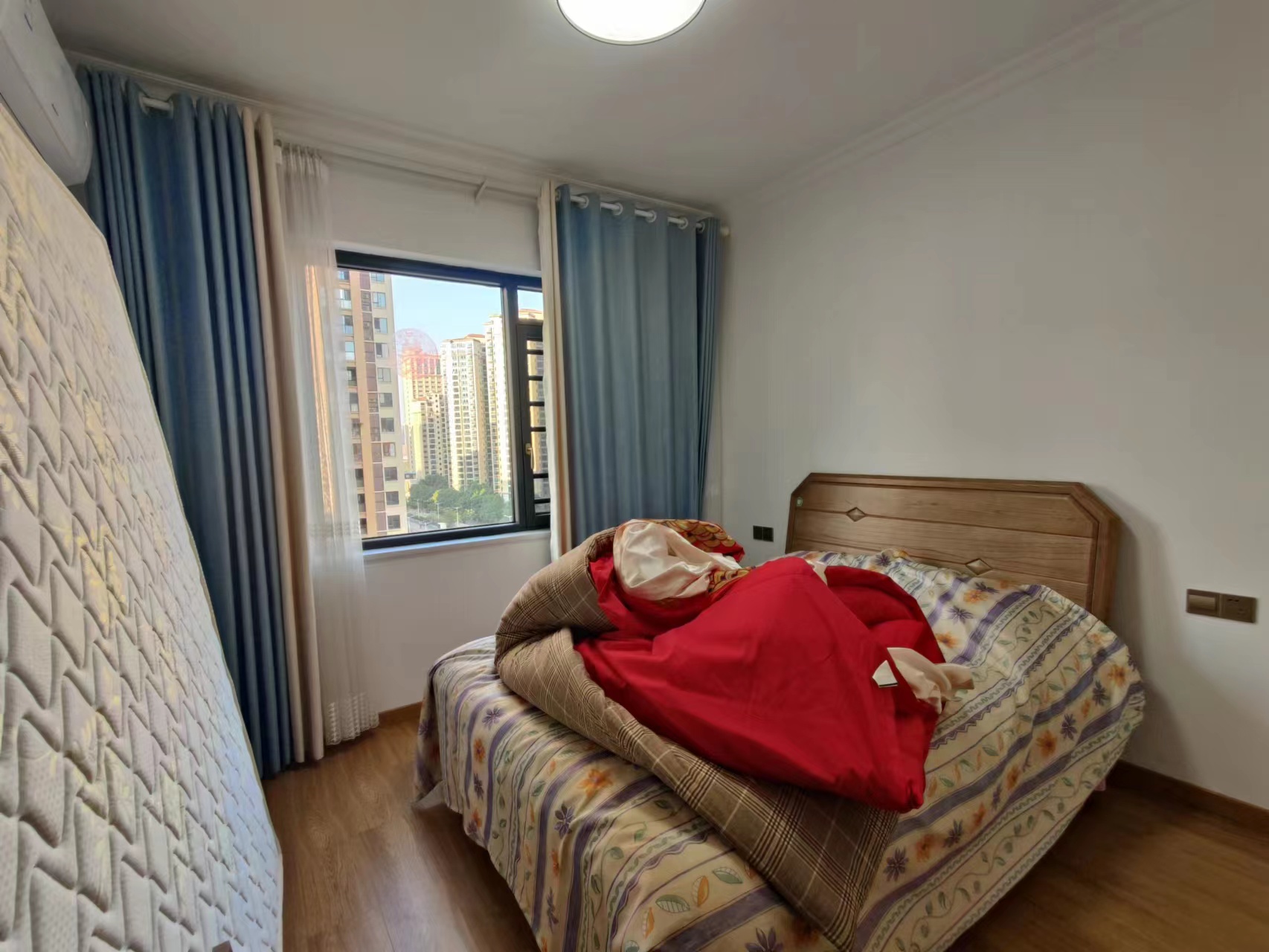 红盾雅园 3室2厅2卫 79.8万 红盾雅园 3室2厅2卫 79.8万室内图